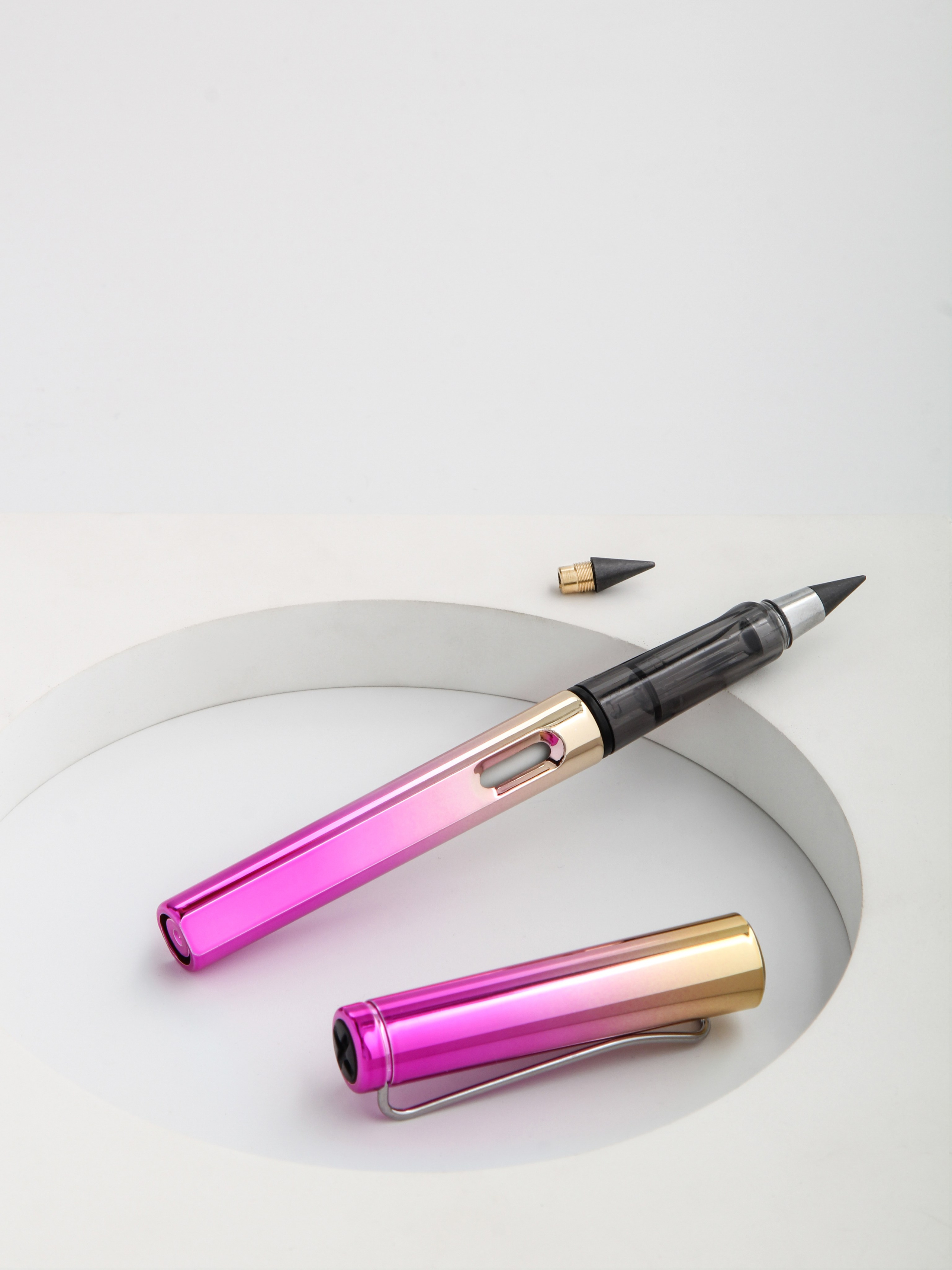 Профессиональная предметная съемка карандашей для Ozon| предметный фотограф СПб