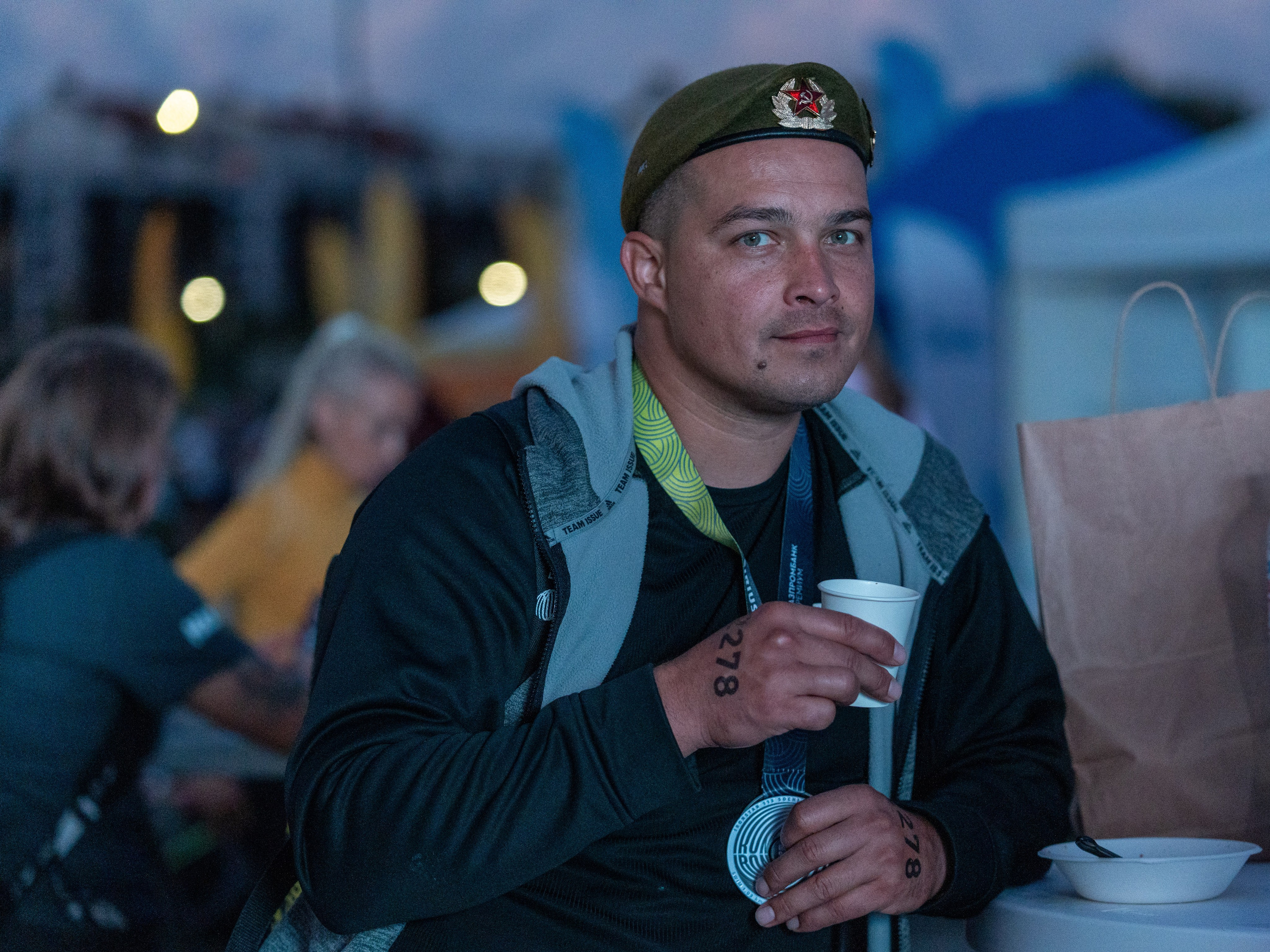 Фотоотчет партнерской интеграции для компании TELE2 на фестивале Ironstar. Репортажный фотограф в Красной Поляне и Сочи Павлюченко Екатерина