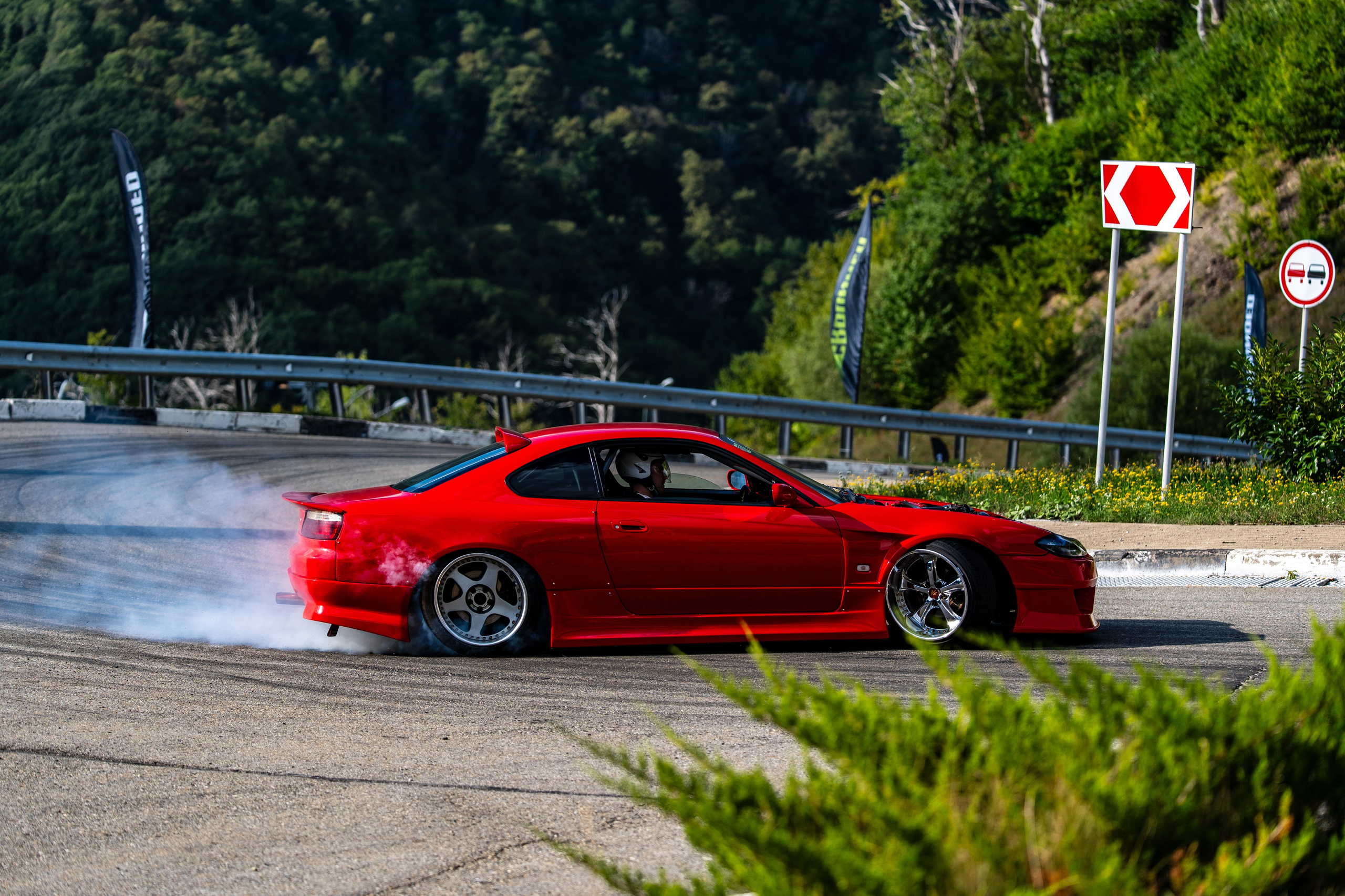 Автомобильные дрифт-гонки в рамках фестиваля Grounded 2024. Репортажный фотограф в Красной Поляне и Сочи Павлюченко Екатерина