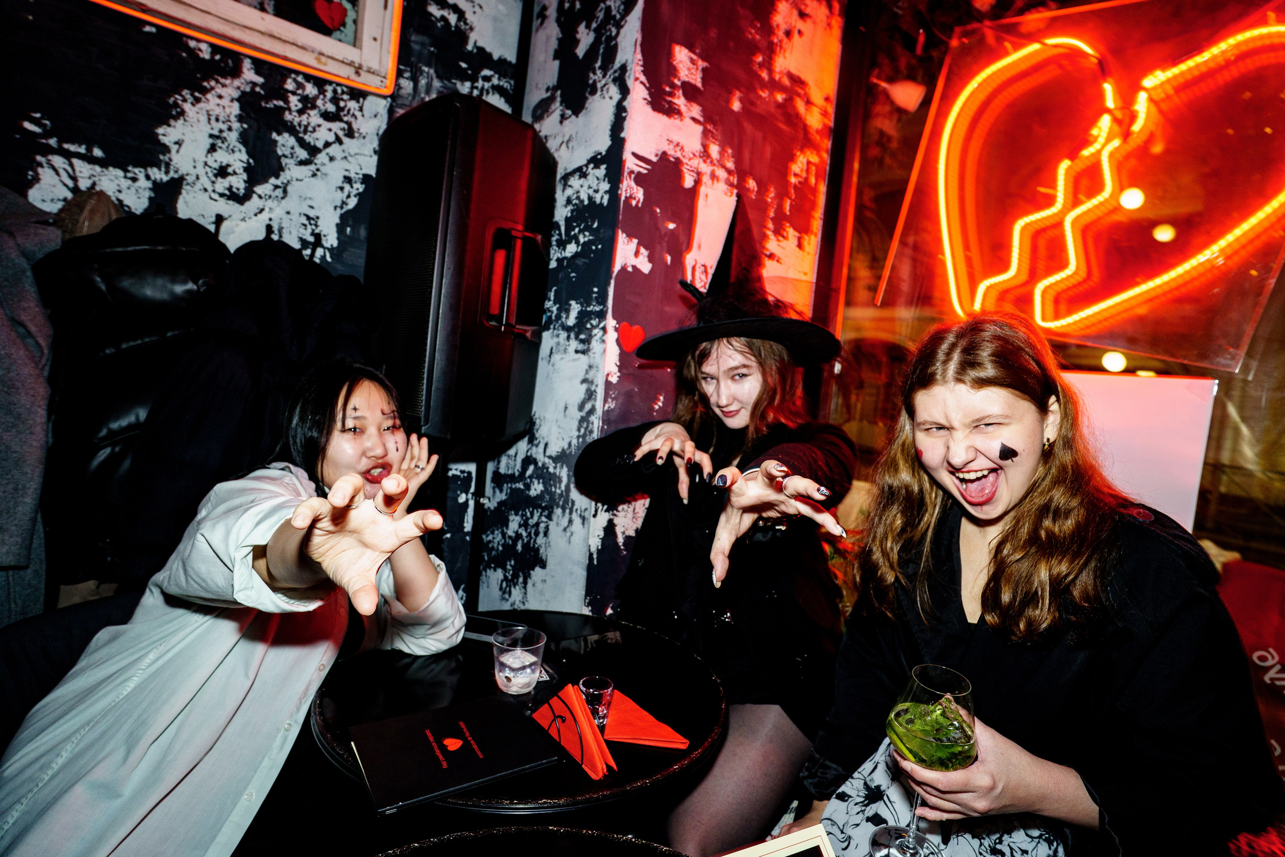 Halloween party. Бар разбитых сердец. Концертный и репортажный фотограф в Санкт-Петербурге Слава Пахомов