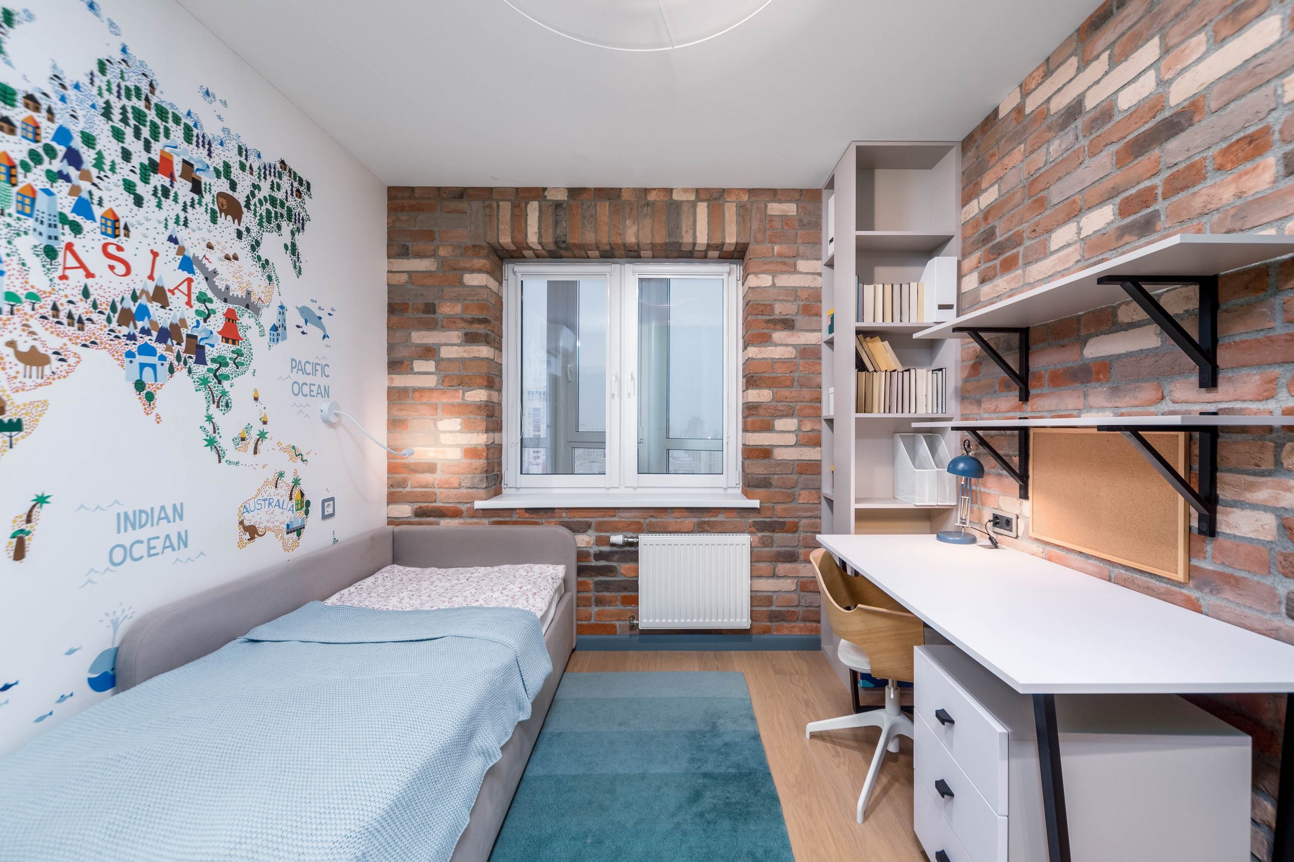 Фото интерьера детской комнаты мальчика в четырехкомнатной квартире в Минске