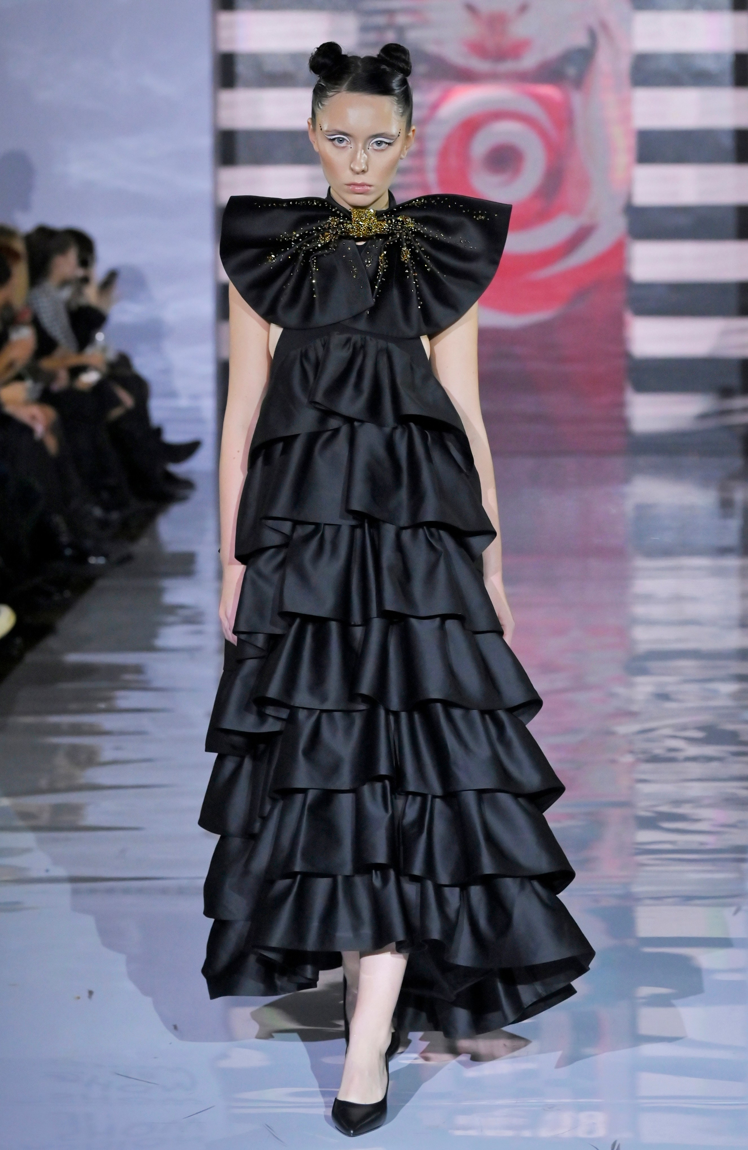 FASHION | PODIUMS |SHOW