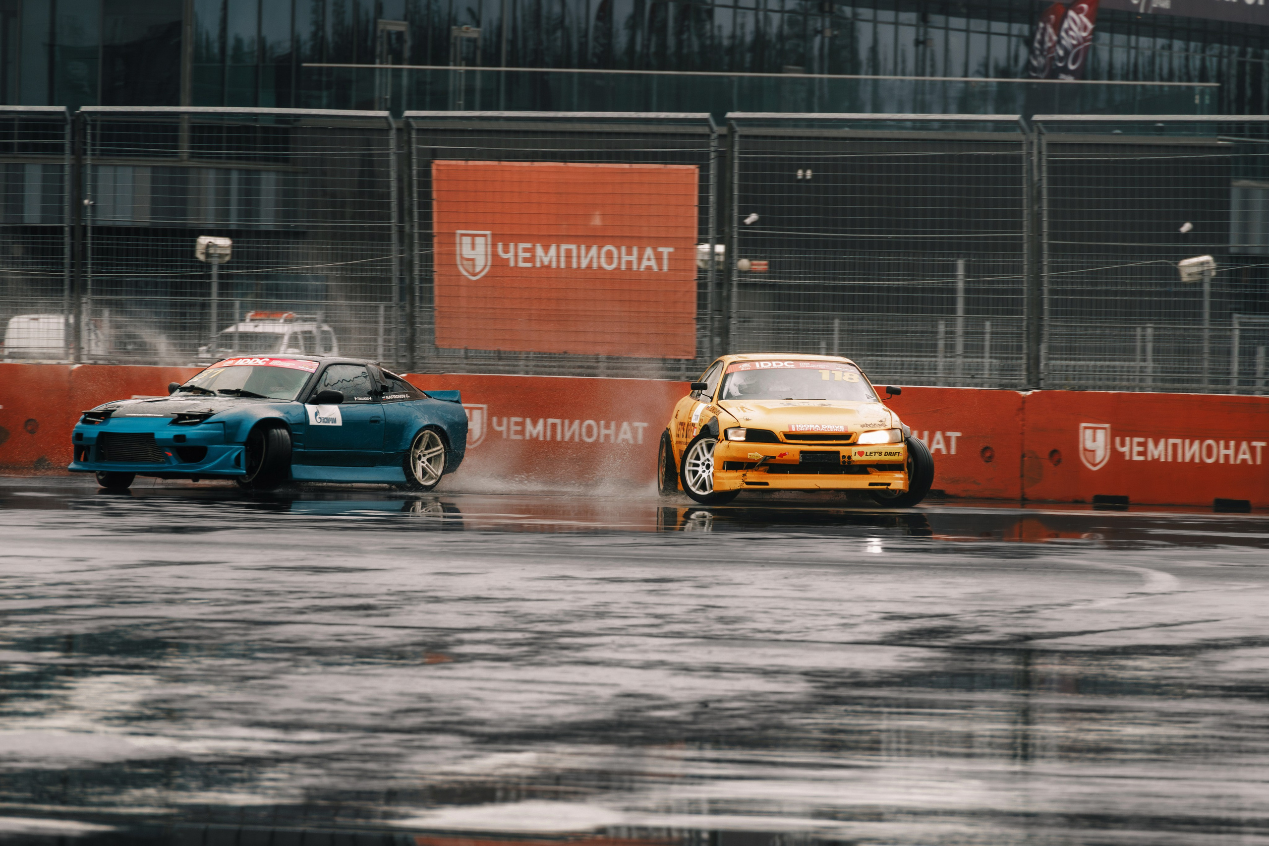 IDDC Этап 2: Бетонный Колизей и блогеры в деле