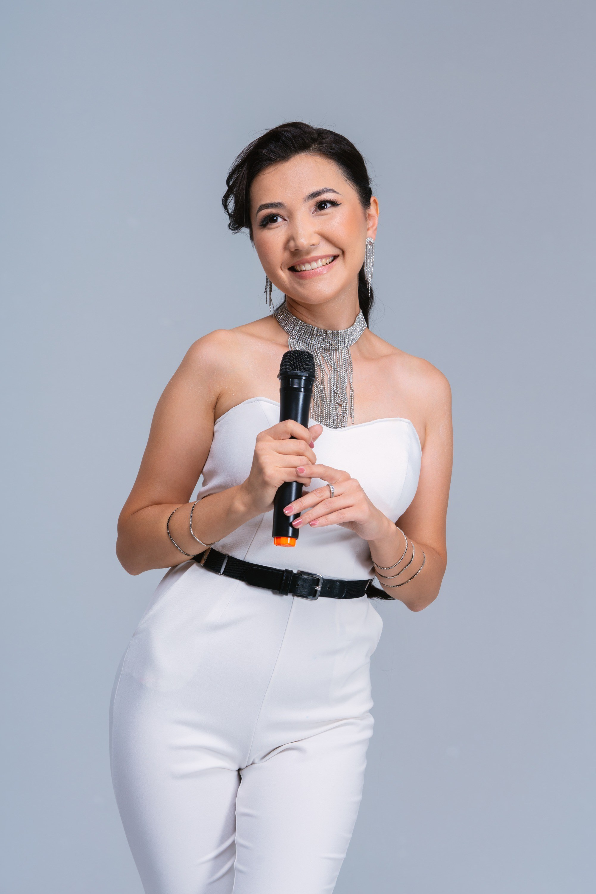 Ведущие. Профессиональная съемка в Алматы