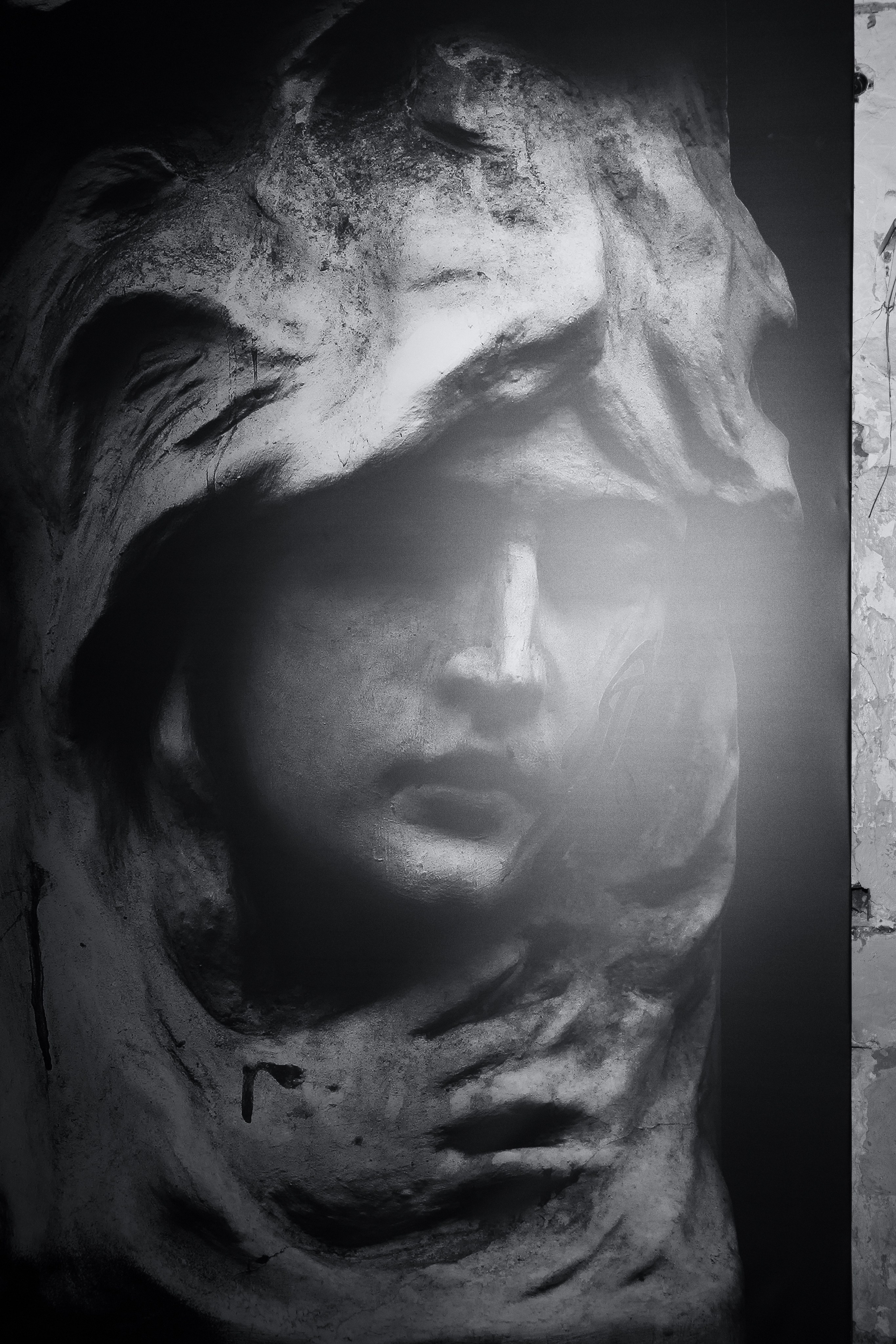 Спасибо за ничего | Inloco, Институт исследований стрит-арта, Екатерининское собрание 2025. Фотограф Михаил Николаев