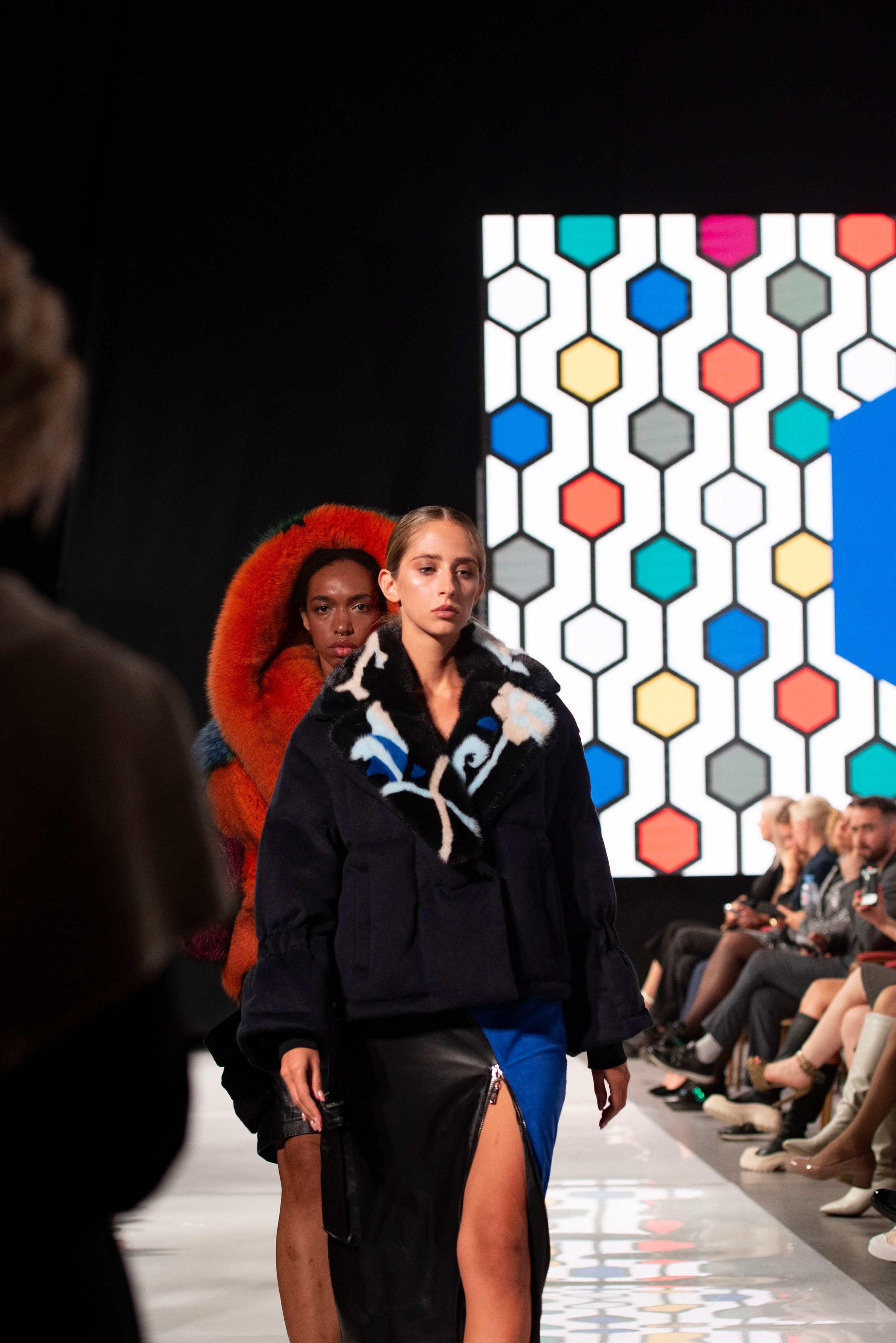 Фотограф на модельный показ. Свадебный, семейный, фэшн фотограф, школьный фотограф в Сочи