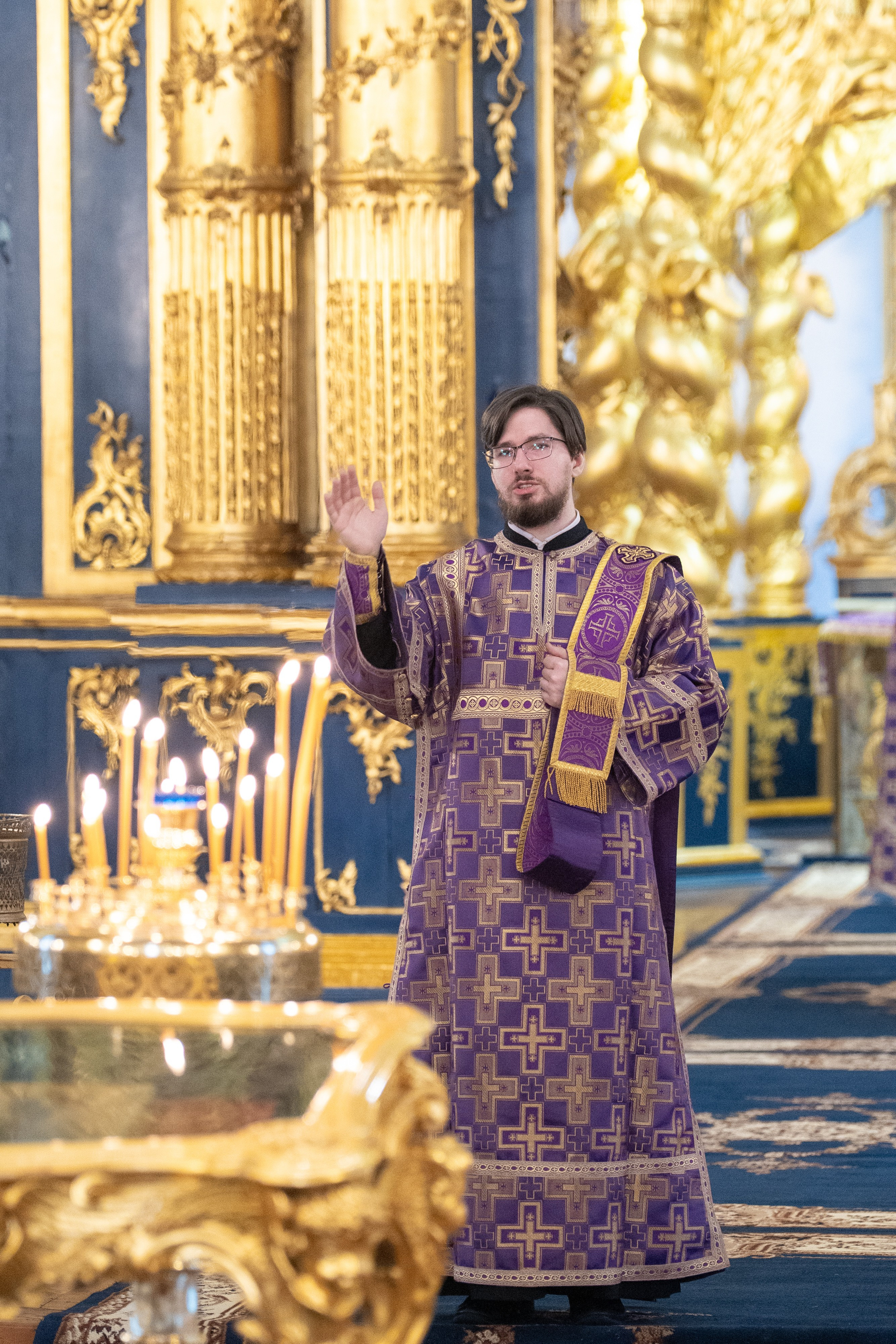 Воскресное бдение в канун Недели Крестопоклонной. НИКОЛО-БОГОЯВЛЕНСКИЙ МОРСКОЙ СОБОР