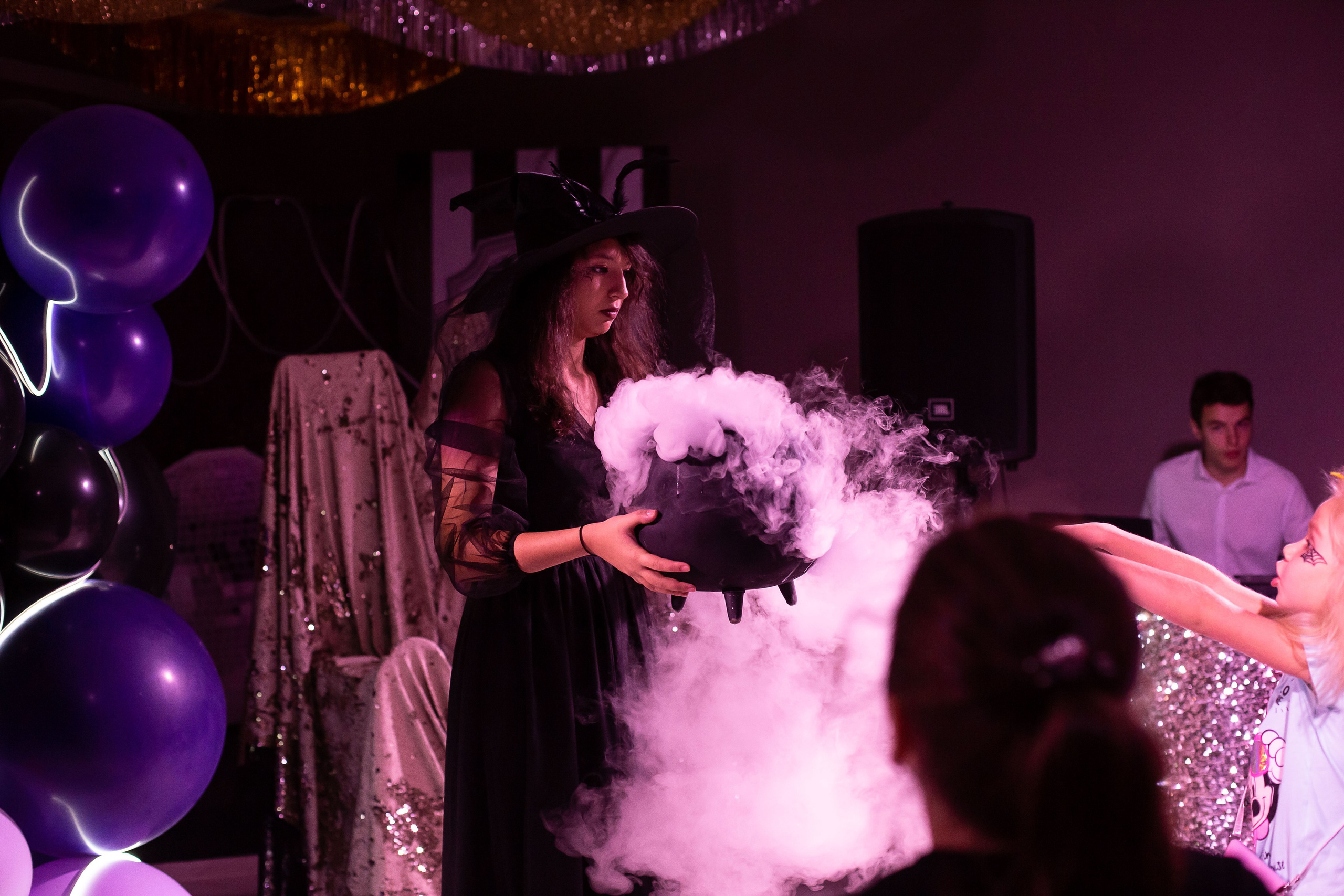 Верхом на помеле спектакль интерактивный. Семейный и детский фотограф Анна Петракова