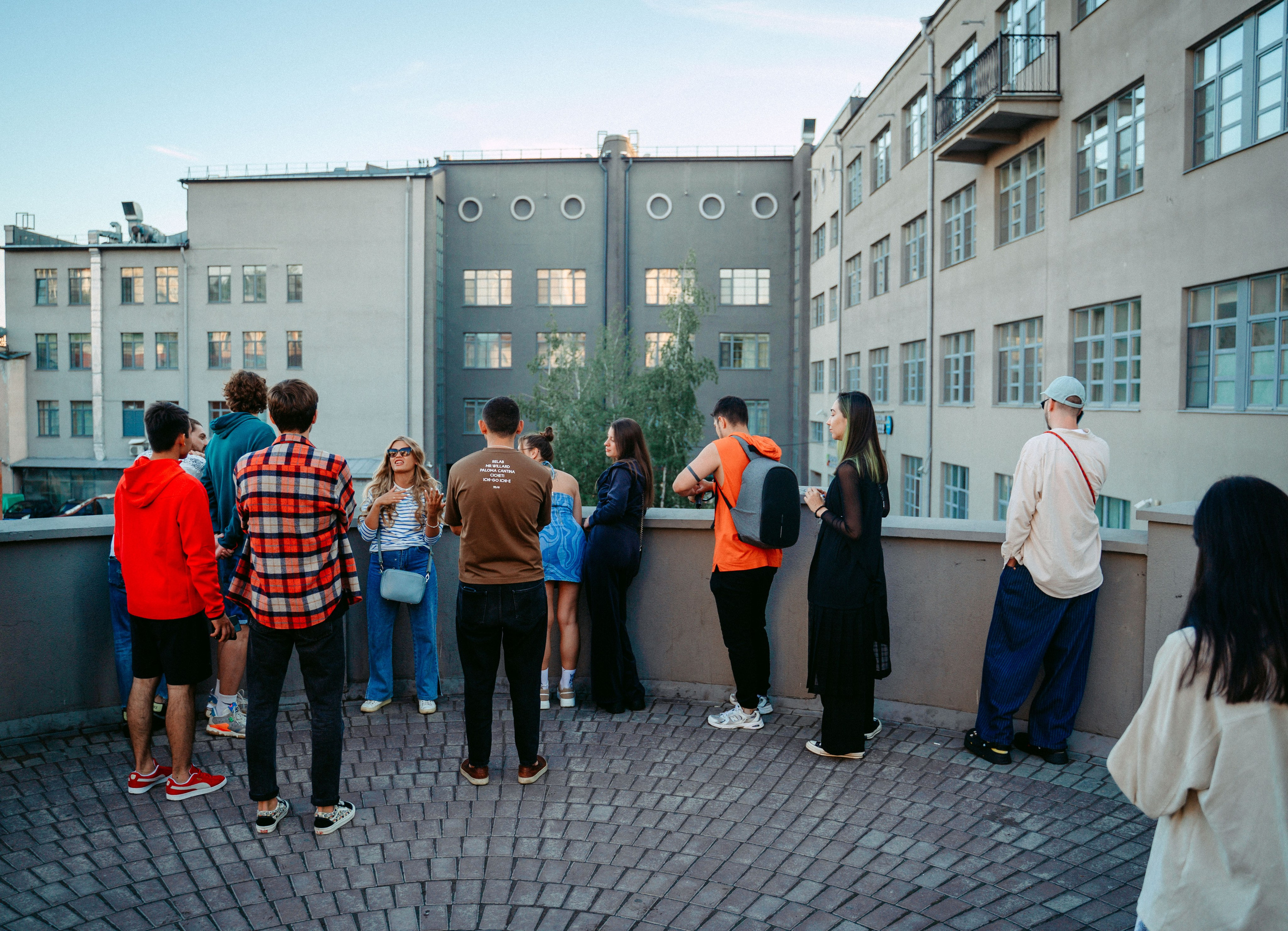 Дай Посмотрю. Экскурсия по Профсоюзной / 2023. Саша Копылов, фотограф в Казани