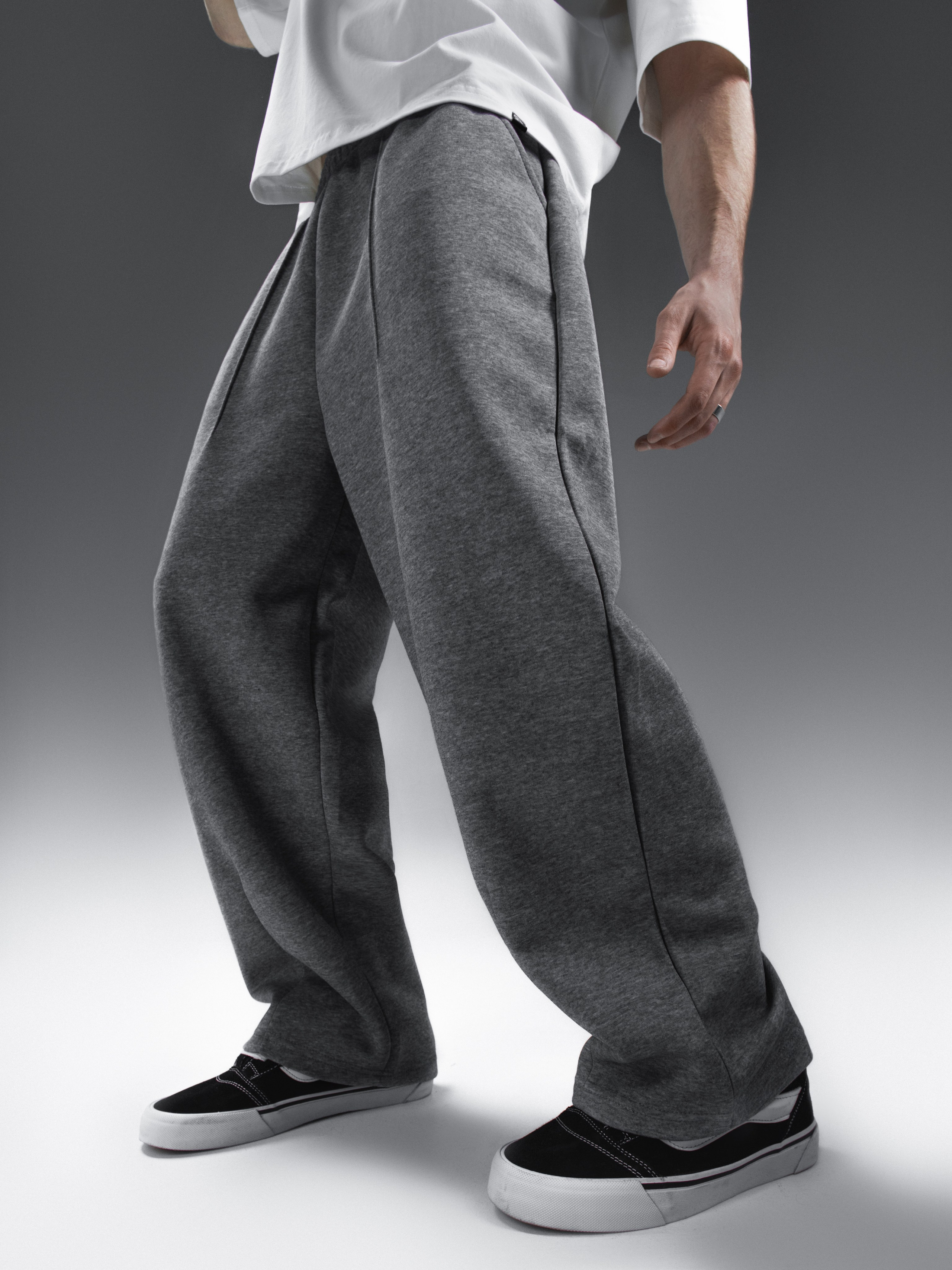 КАТАЛОГ | серый фон. RUNA production — стильные съемки для брендов