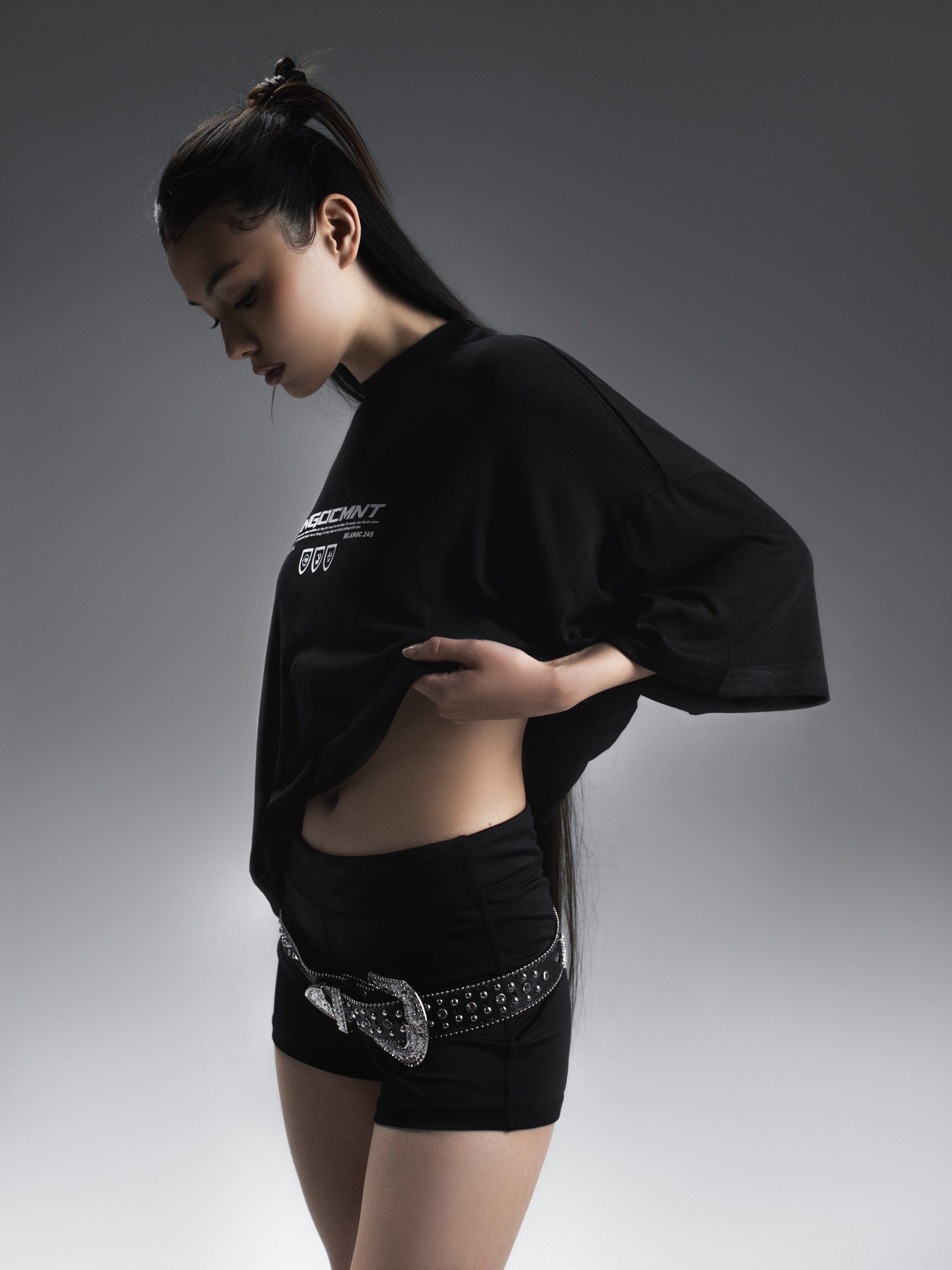 КАТАЛОГ | серый фон. RUNA production — стильные съемки для брендов