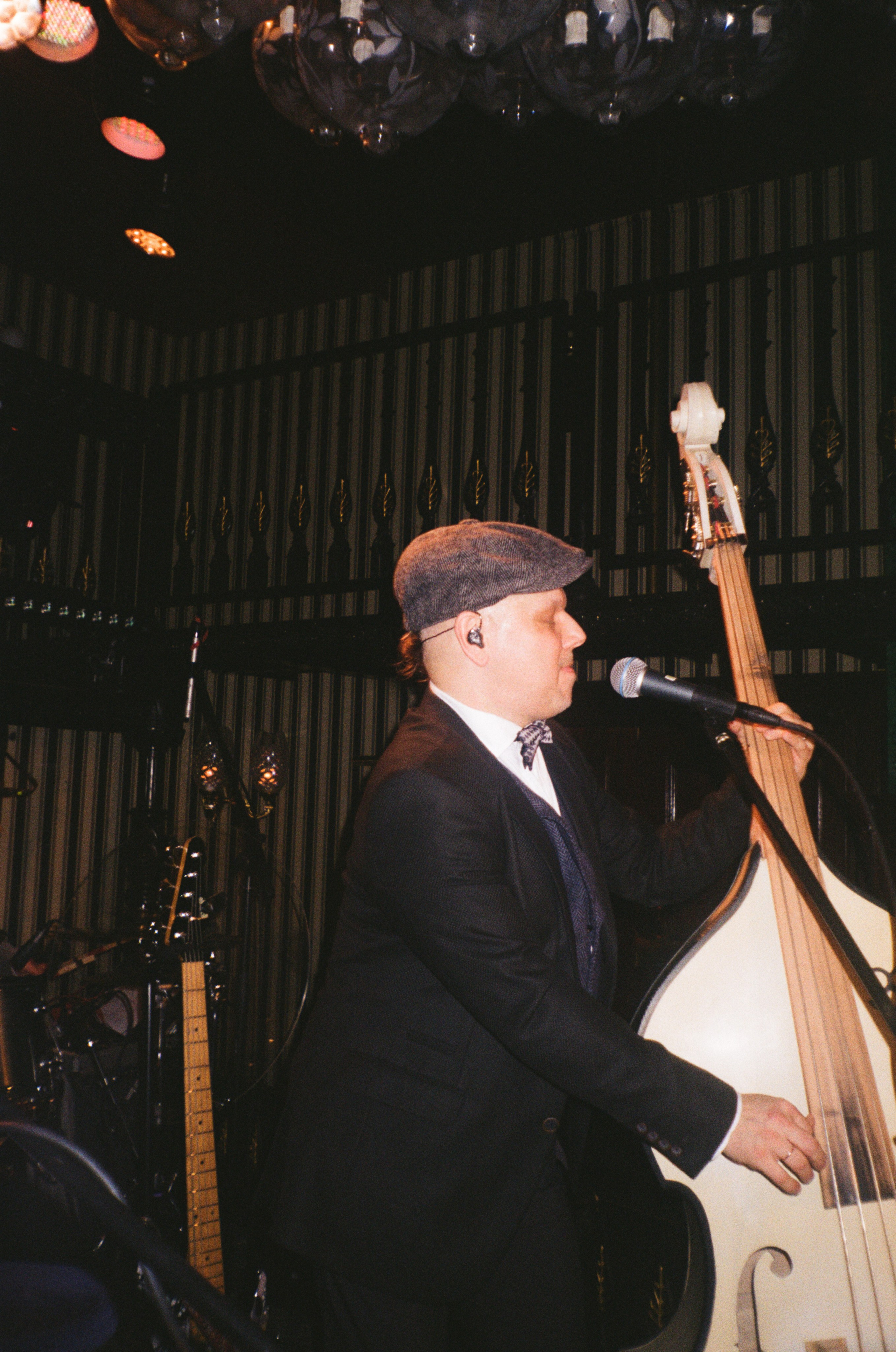 Плёнка. Человек в Шляпе