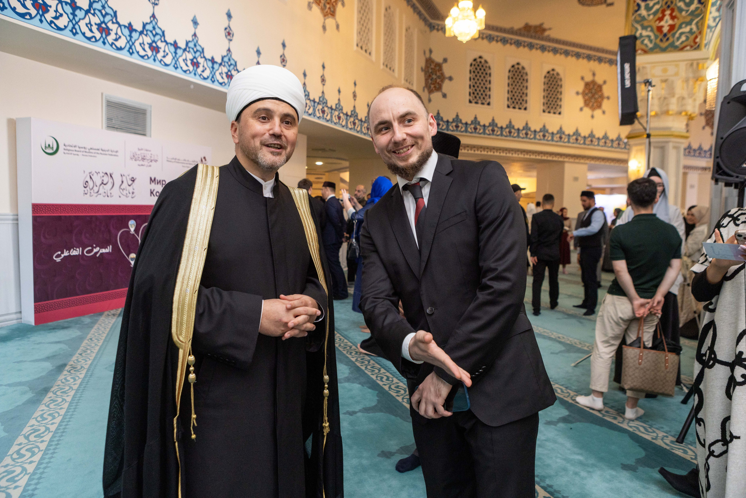 Открытие выставки Мир Корана. Рекламный, предметный, репортажный, семейный фотограф и художник в Москве