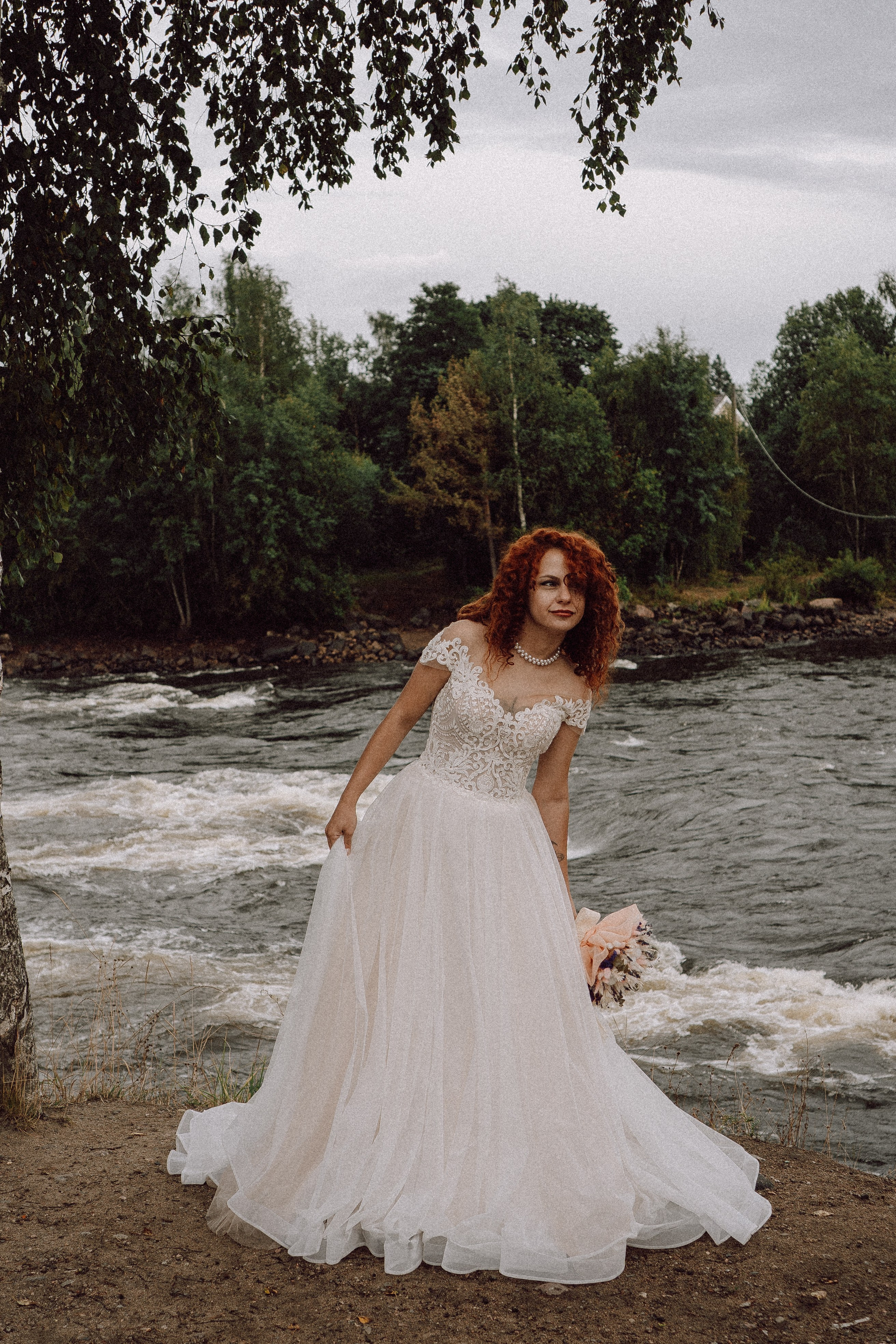 СВАДЕБНАЯ ФОТОСЕССИИЯ ПАРЫ В ГОРОДЕ ПРИОЗЕРСК В СОСНОВОМ ЛЕСУ И С ПИКАПОМ. Профессиональный фотограф, Санкт-Петербург — Виктория Богомолова