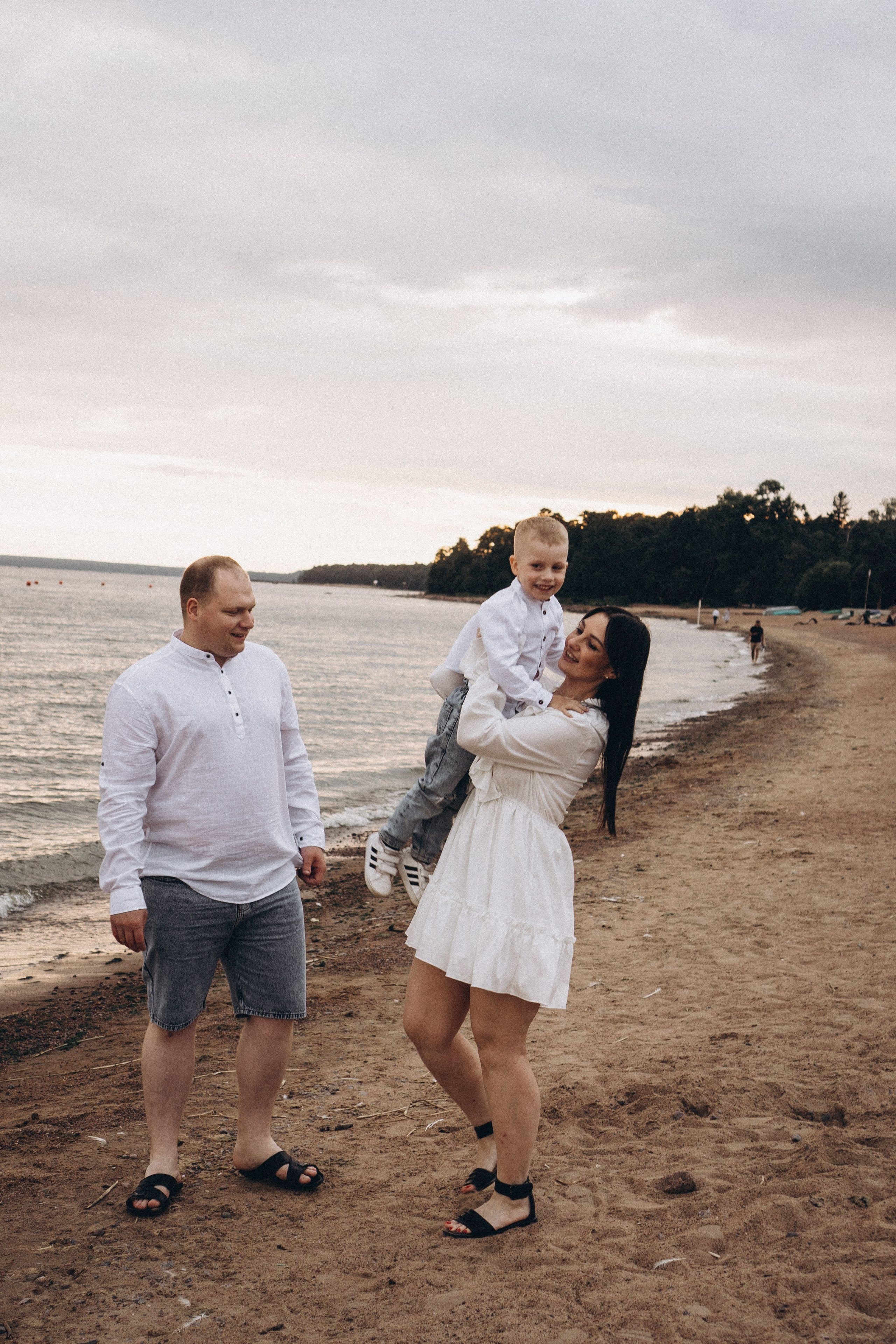 Семейная история на берегу залива. Профессиональный фотограф, Санкт-Петербург — Виктория Богомолова