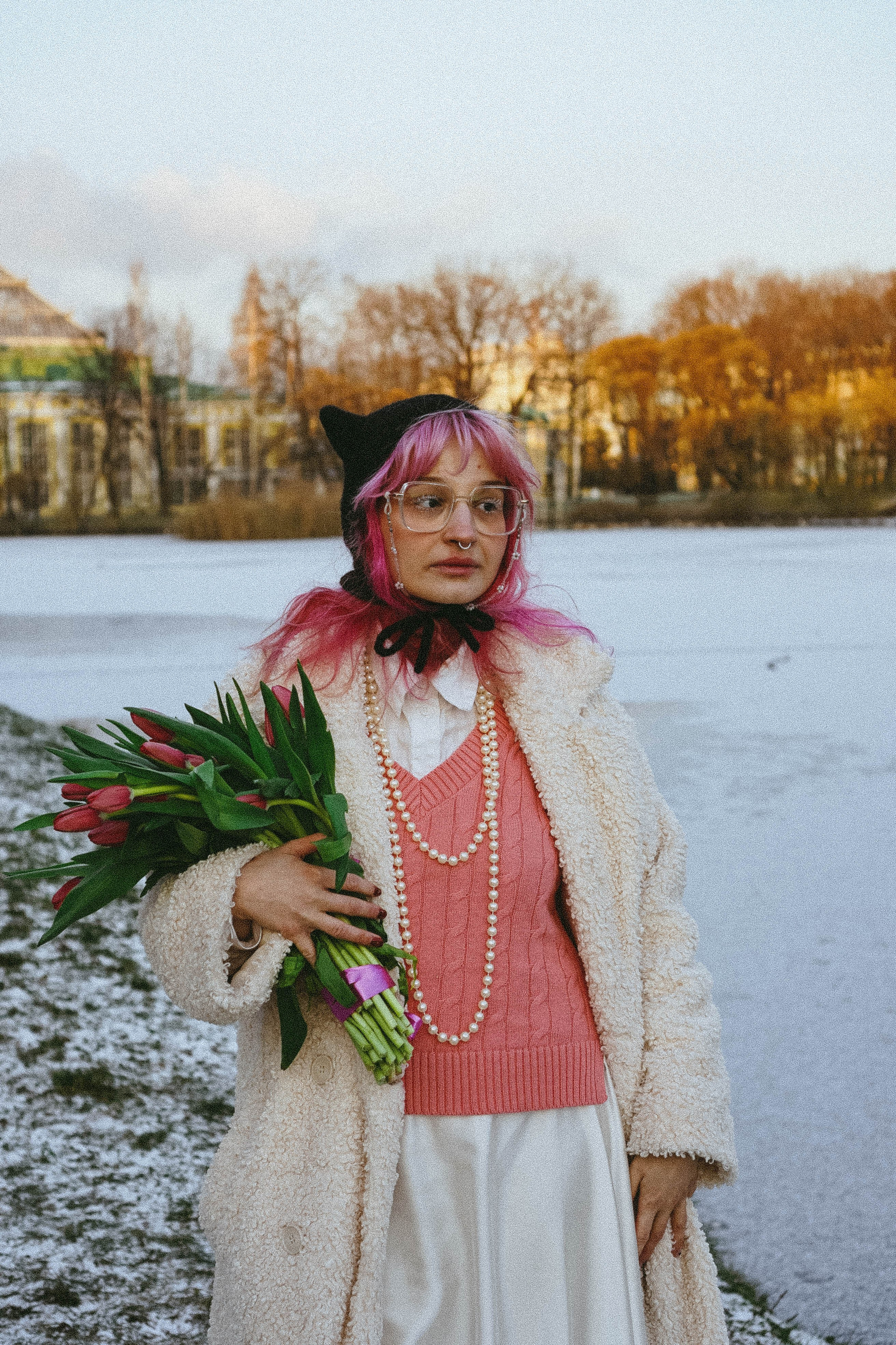 Прогулочная фотосессия с тюльпанами. Профессиональный фотограф, Санкт-Петербург — Виктория Богомолова