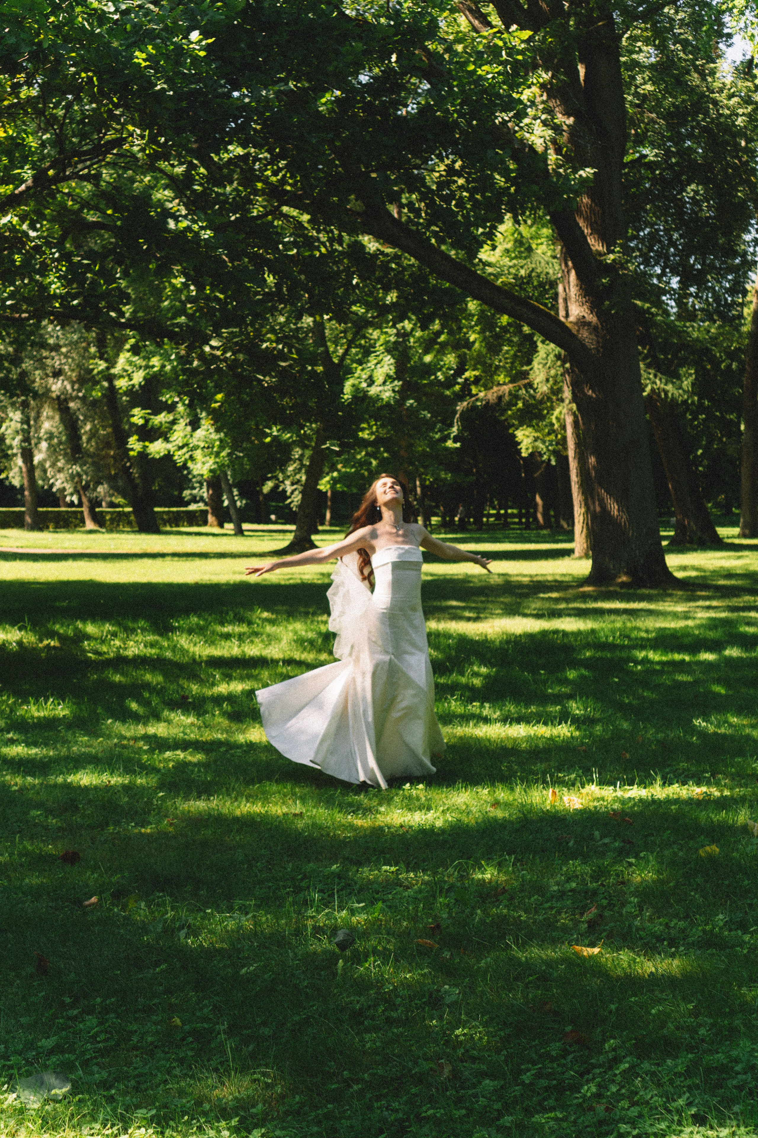 СВАДЕБНАЯ СЬЕМКА В ПЕТЕРГОФЕ И СЬЕМКА РЕПОРТАЖА В ЗАГСЕ ПЕТЕРГОФА. Профессиональный фотограф, Санкт-Петербург — Виктория Богомолова