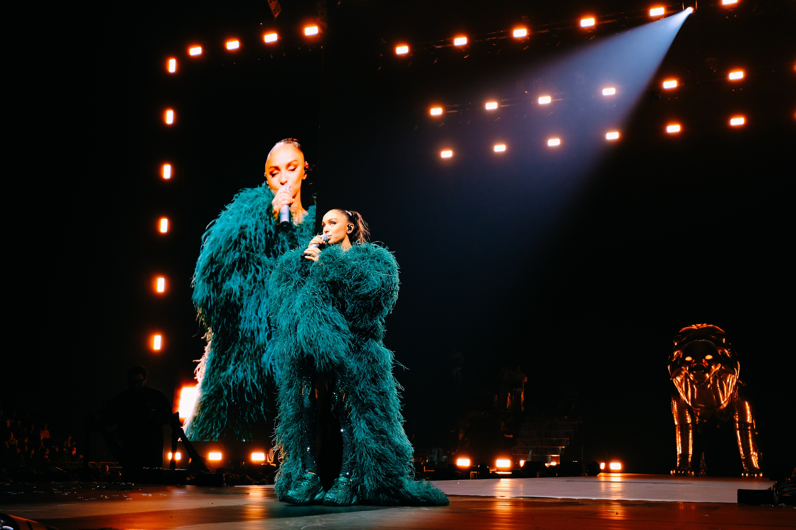 MARI KRAIMBRERI В ВТБ АРЕНЕ 18.10.25. Концертный и репортажный фотограф в Москве и Санкт-Петербурге Мария