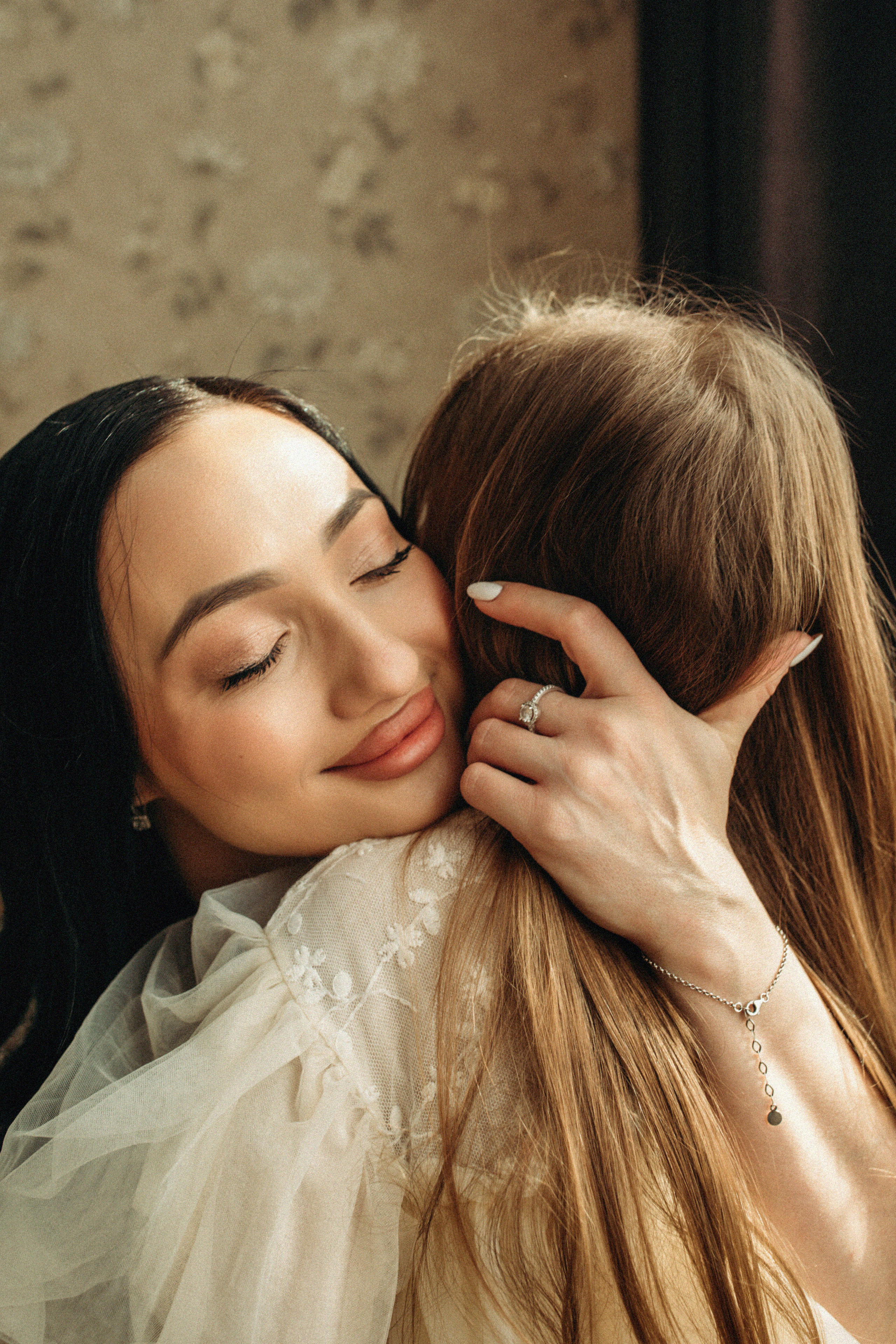 Маша и Мира