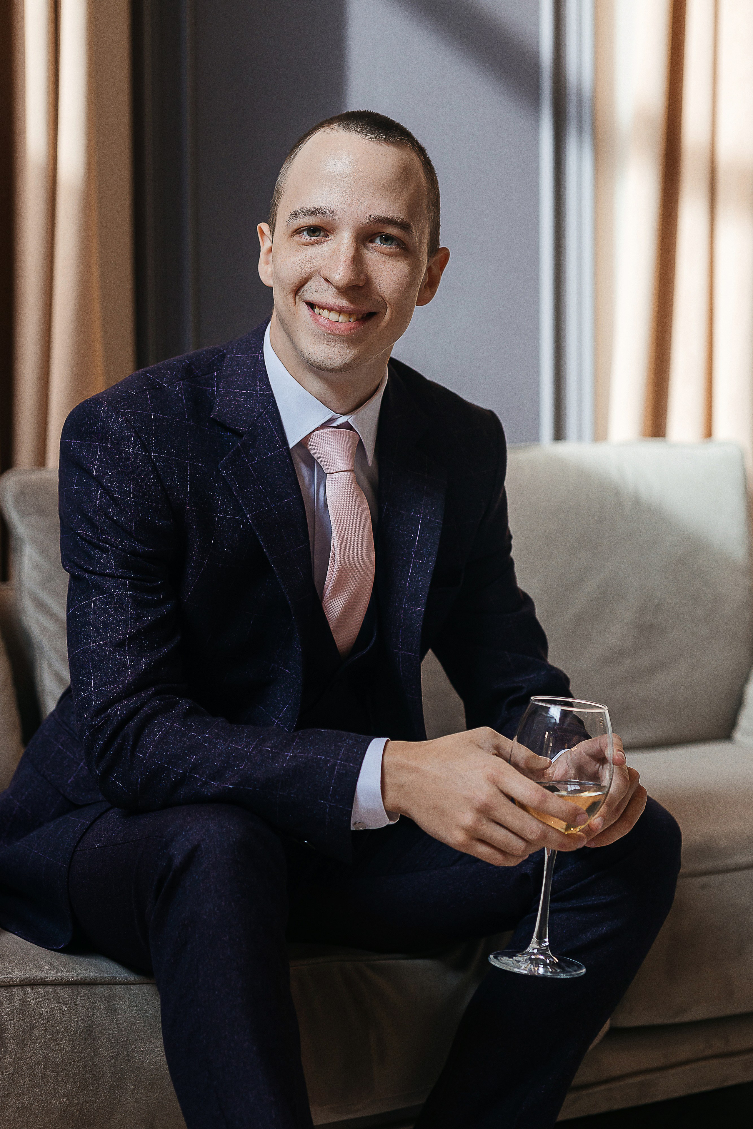 Роскошная выездная церемония в отеле. Олег Сверчков | Свадебный фотограф Вологда