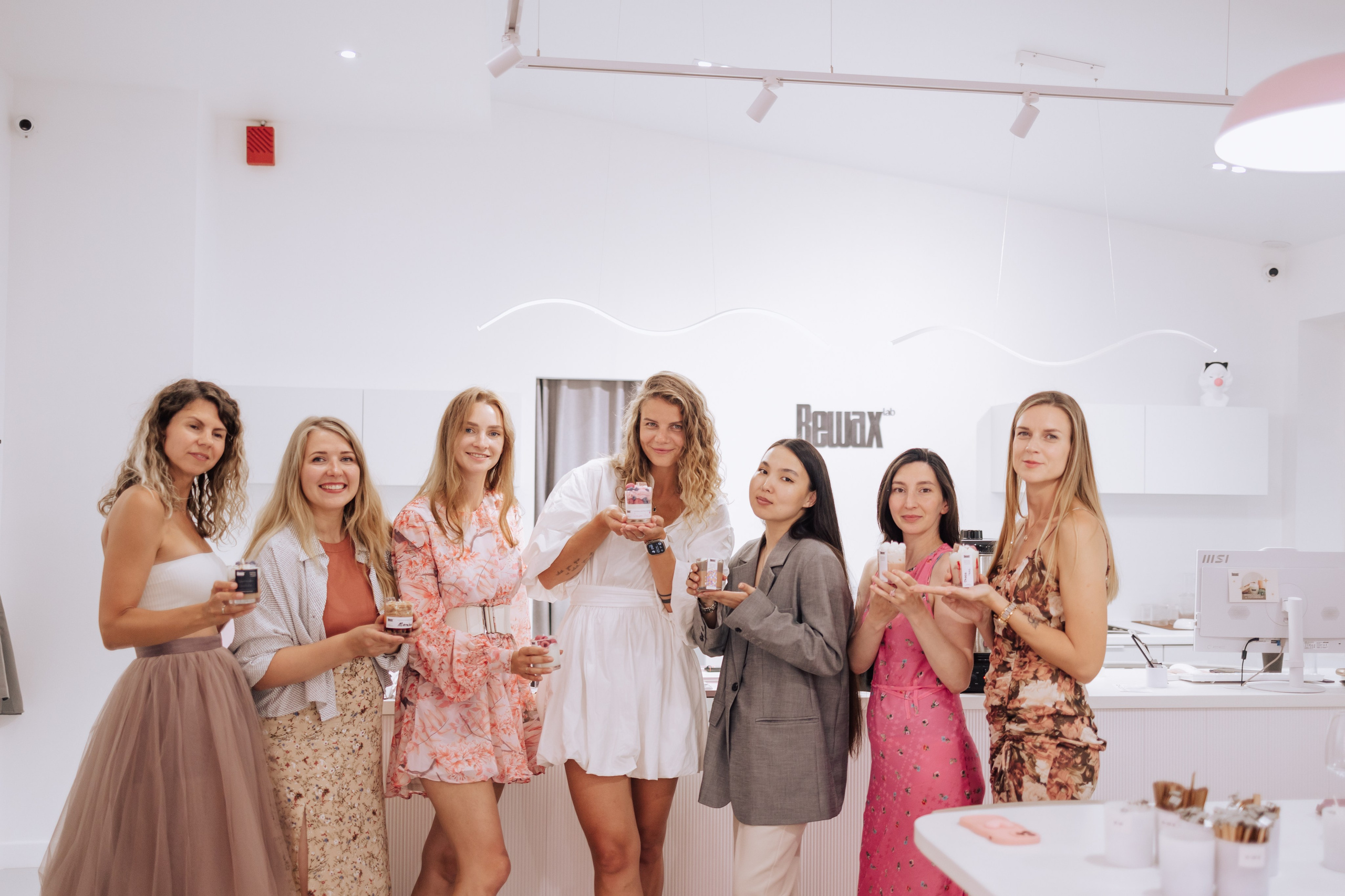 Rewax 18.07.24. Репортажный и портретный фотограф в Санктпетербурге. Видиосъемка мероприятий в Санкт-Петербурге