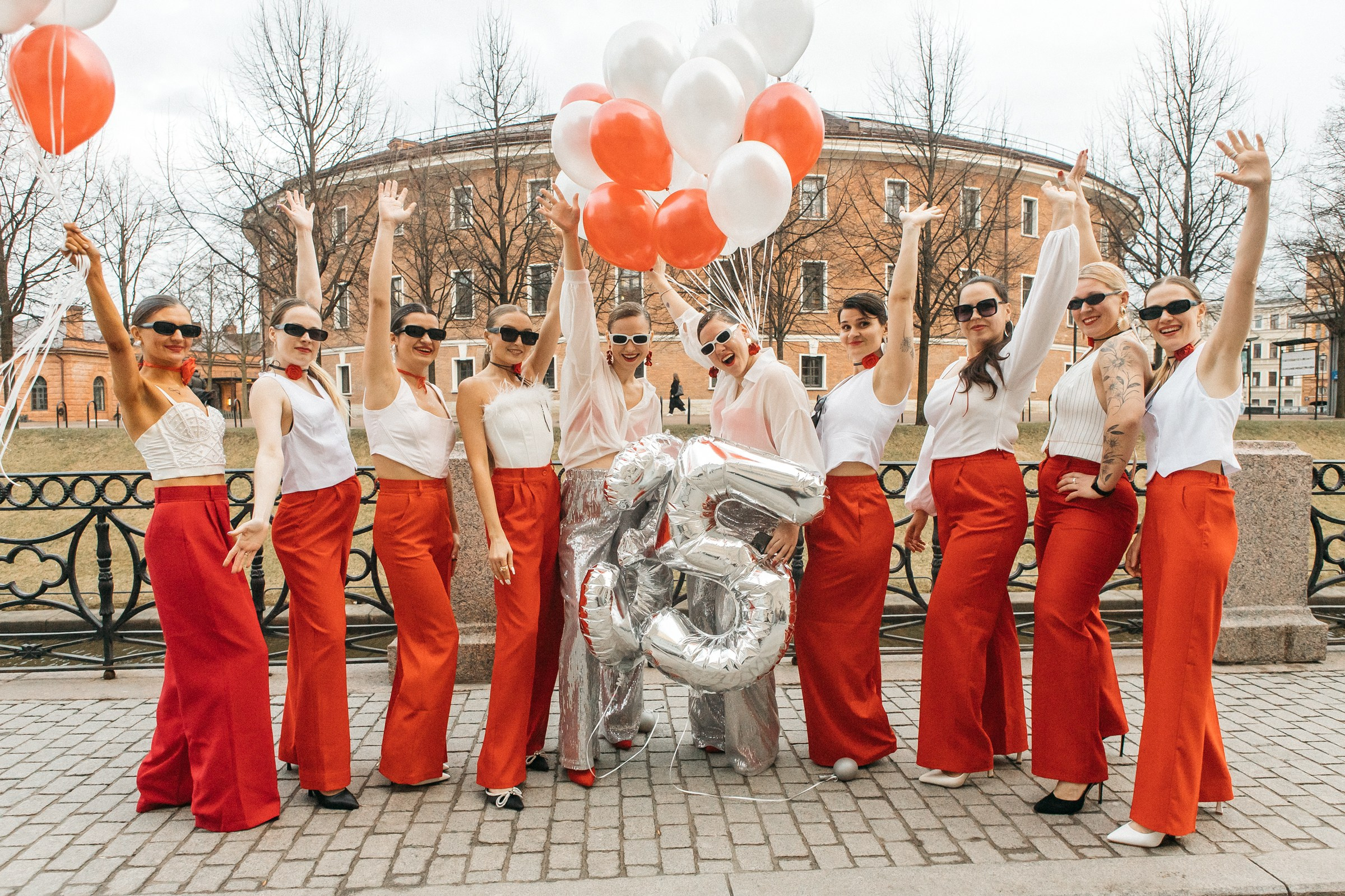 Позитивный репортажный фотограф на День Рождение, юбилей Питер