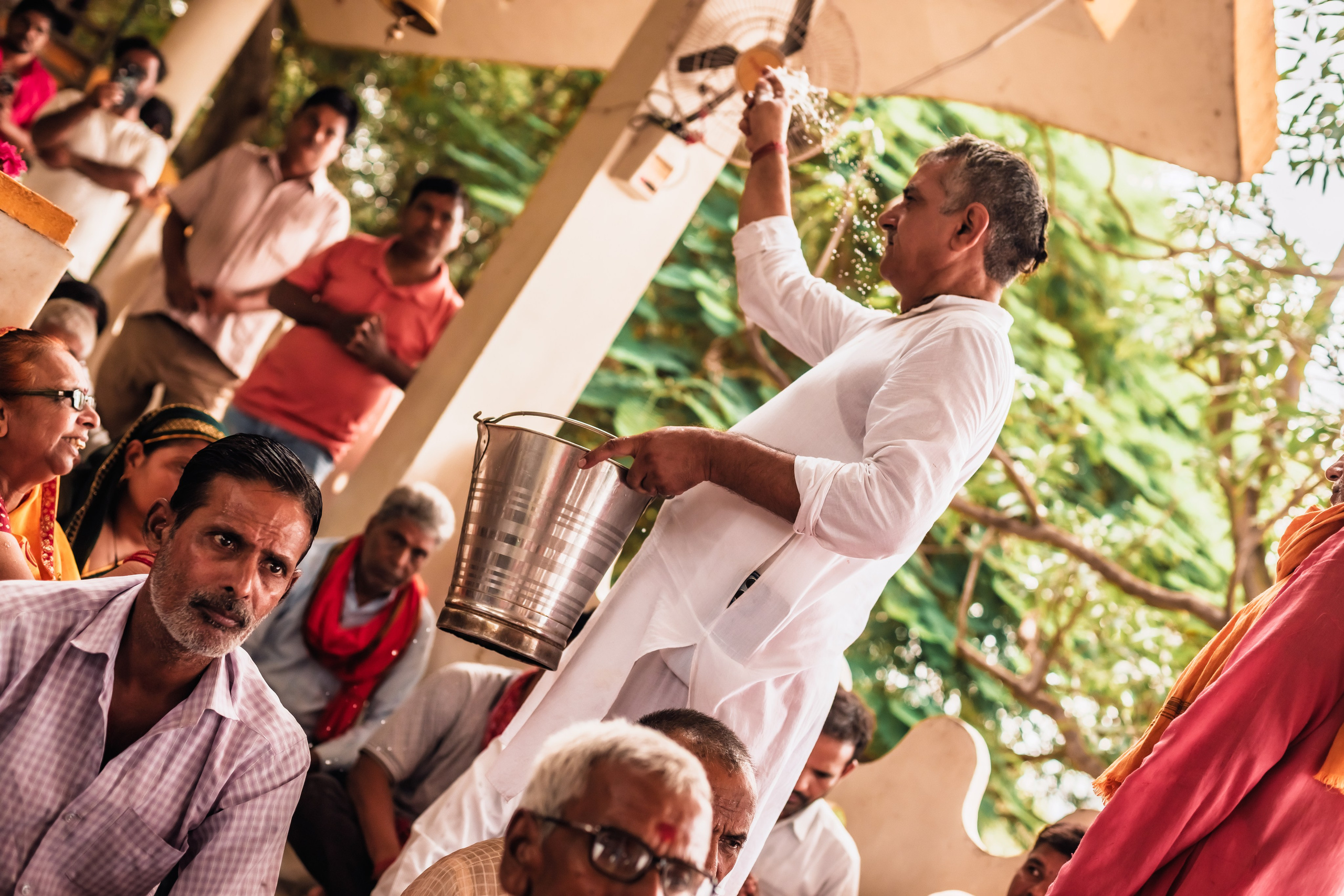 Abhisheka Devraha Baba on Sri Devdas ji maharaj bd. Mariam Bagdasaryan