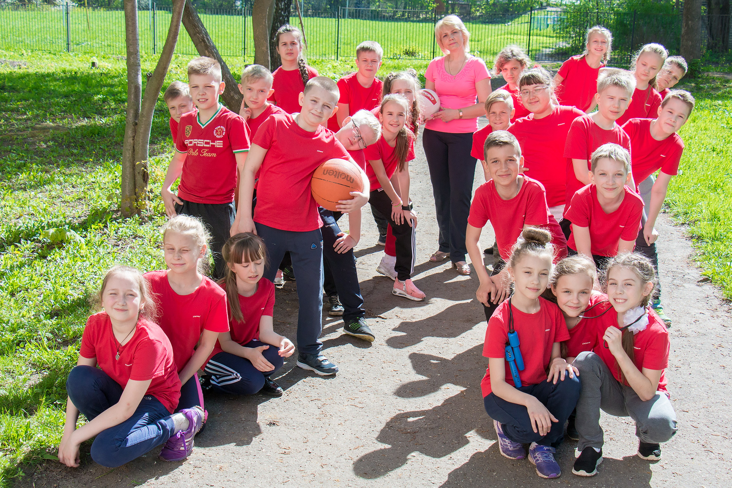 Сюжетные фотографии. Выпускные альбомы и фильмы