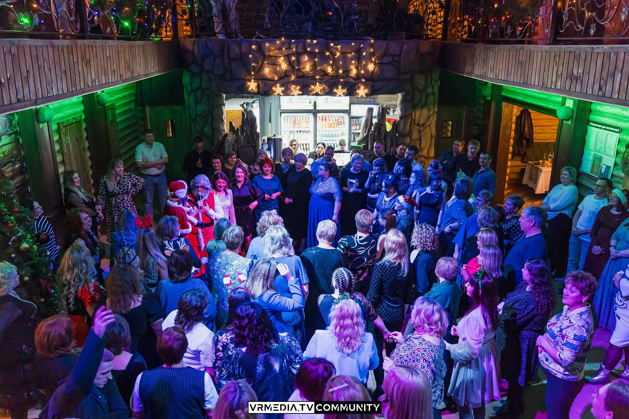 Новогодний вечер у «Петровича»