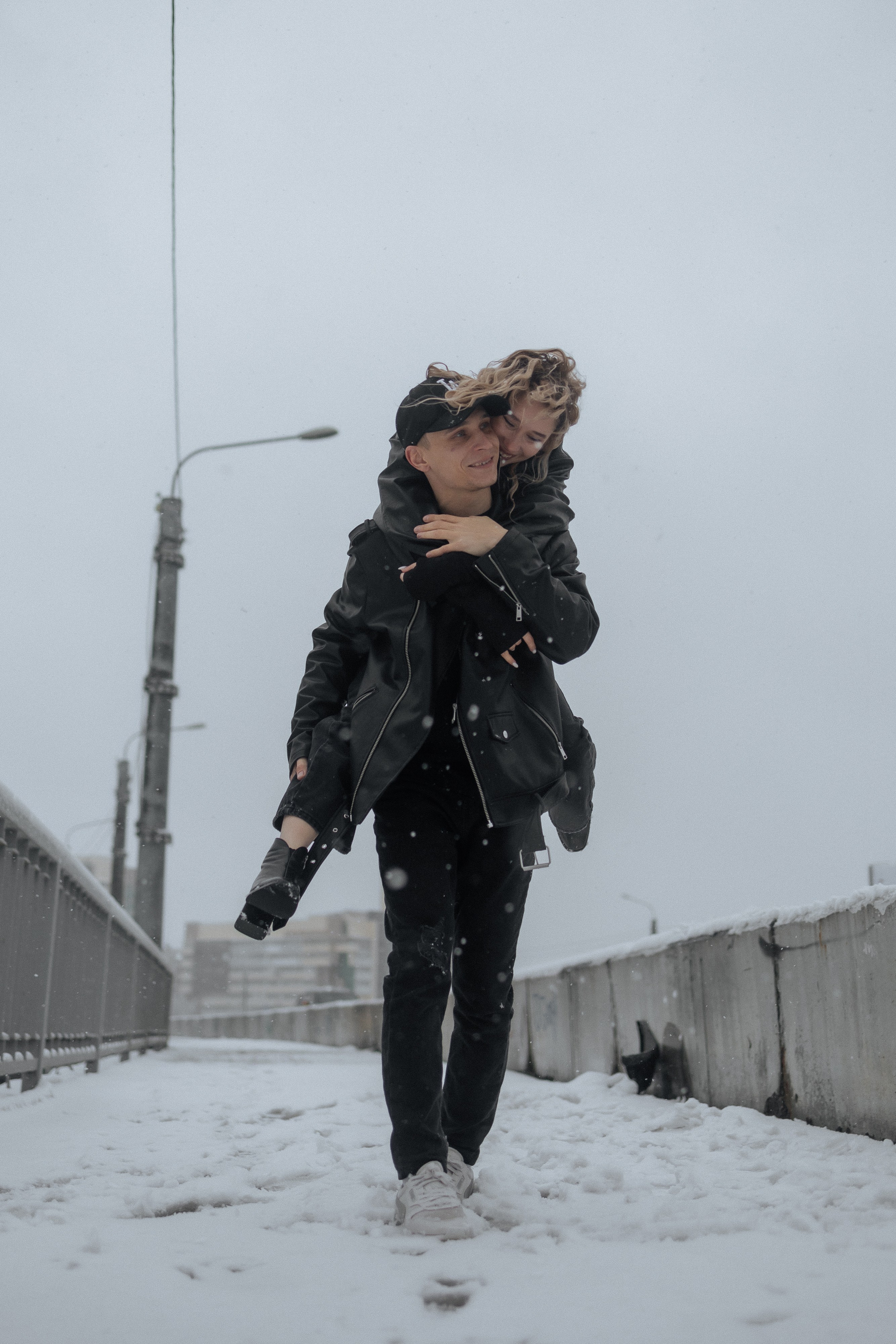 Мосты: Андрей и Ксения. Фотограф свадебный, репортажный, индивидуальный, фото для маркетплейсов, брендов, автосалонов