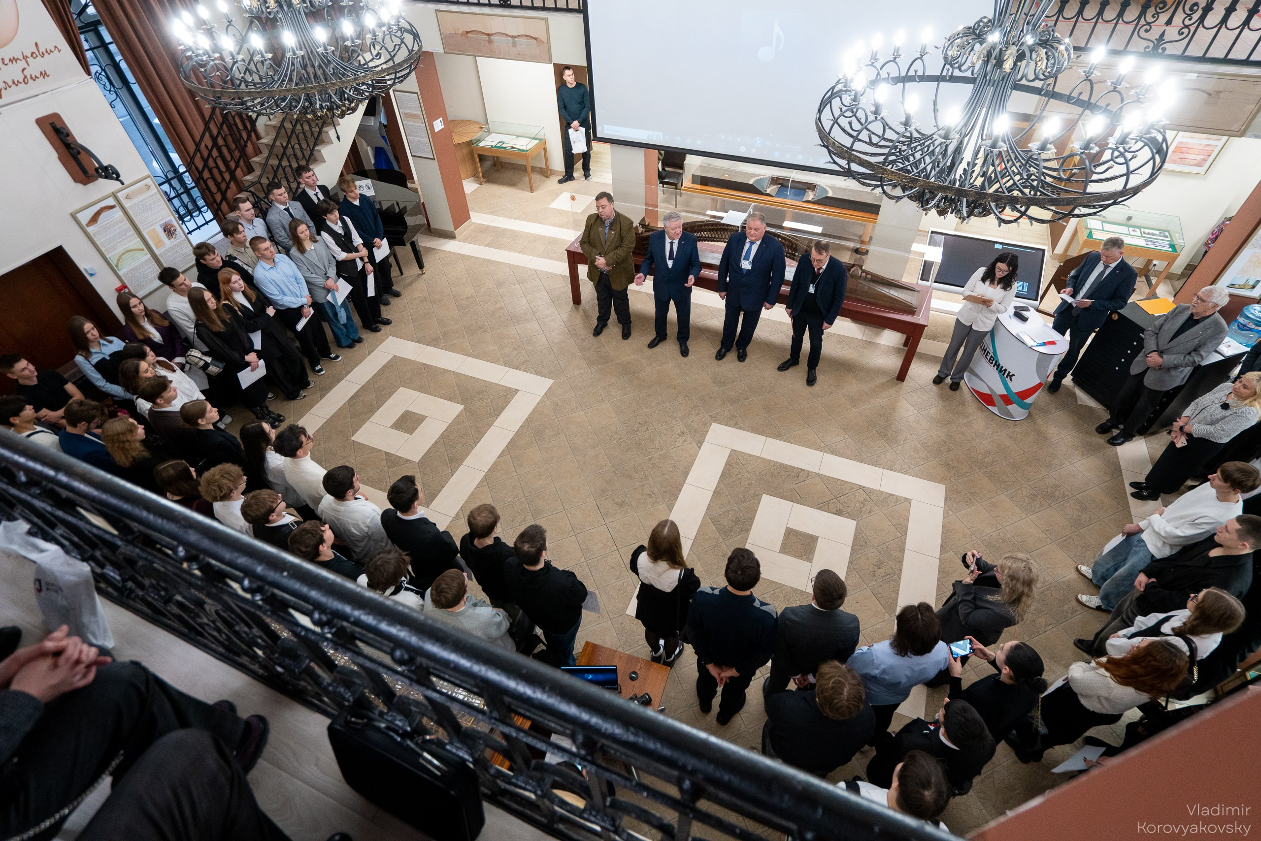 Посвящение в мостовики. Фотограф Владимир Коровяковский