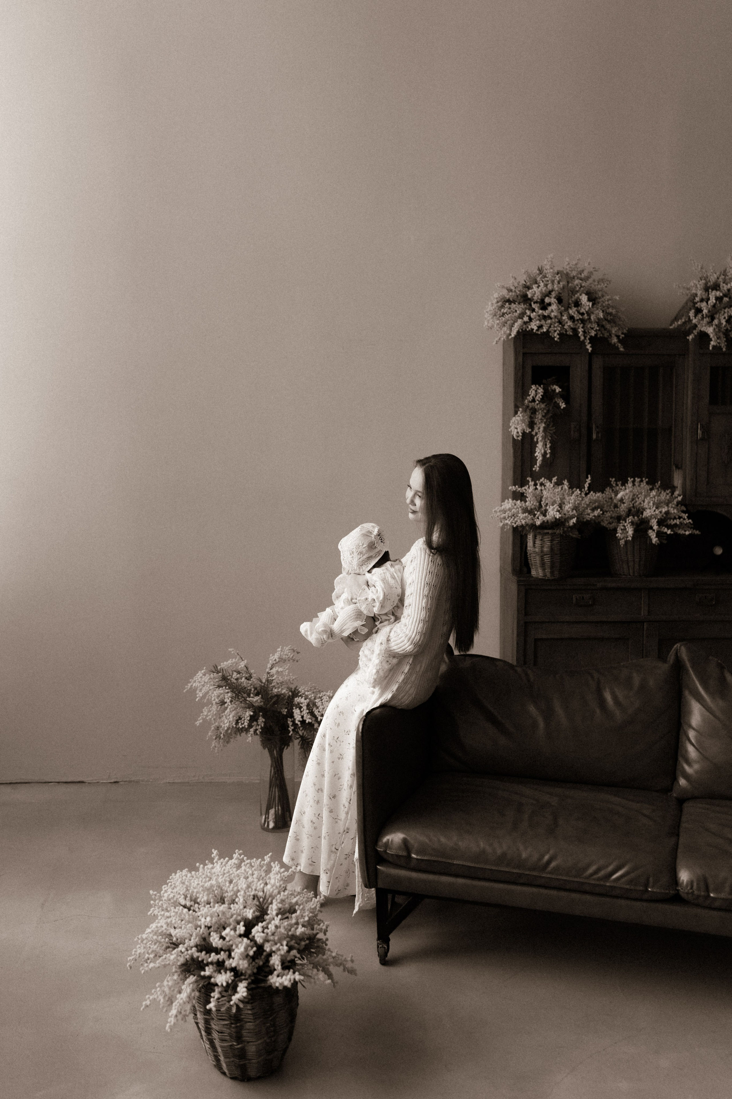 Мама с дочкой и мимозы. Семейный фотограф в Казани