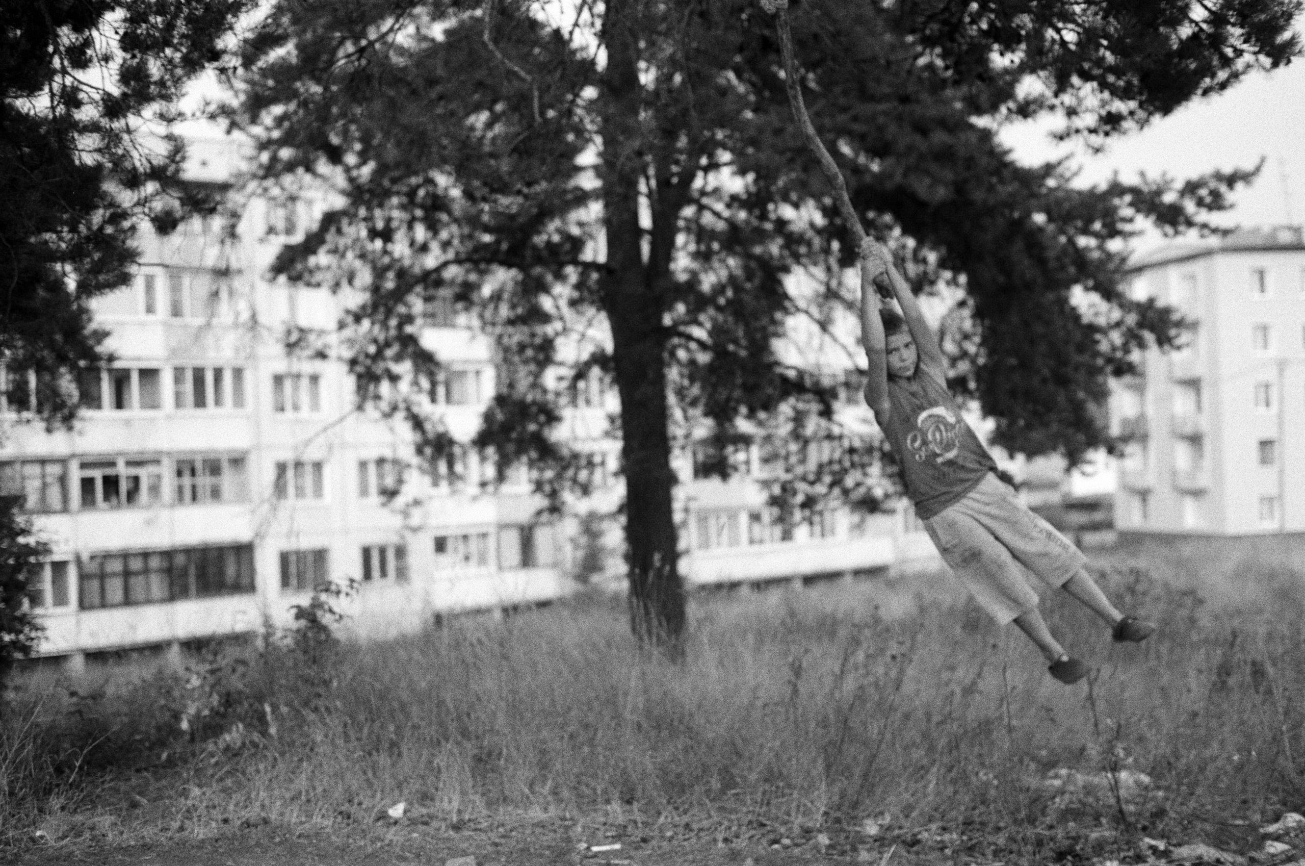 Poselok. Eduard Savosin | Documentary & Portrait Photographer in Paris