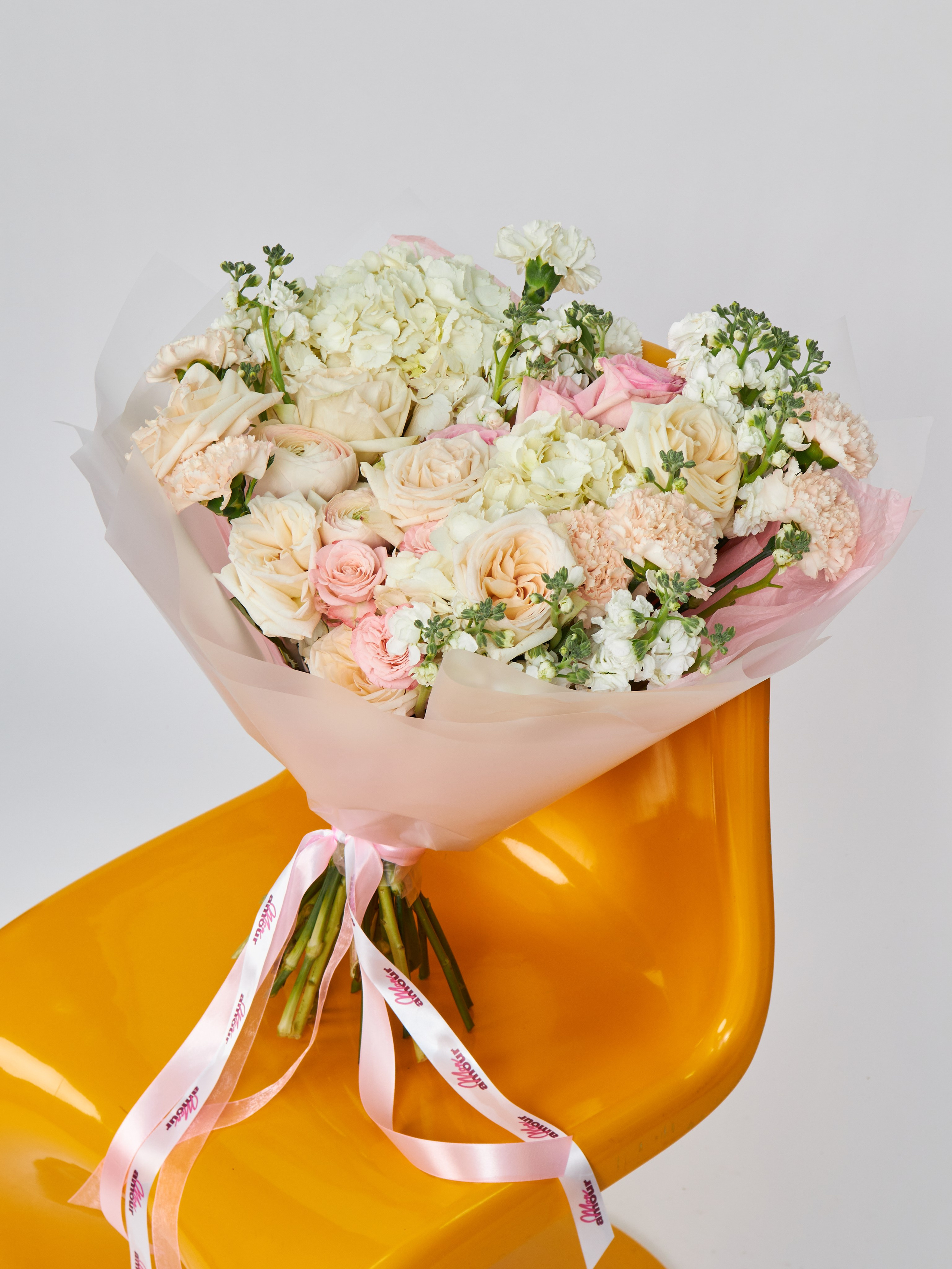 Организация съемки каталога одежды с профессиональным стилистом в Москве для создания готовых продающих образов