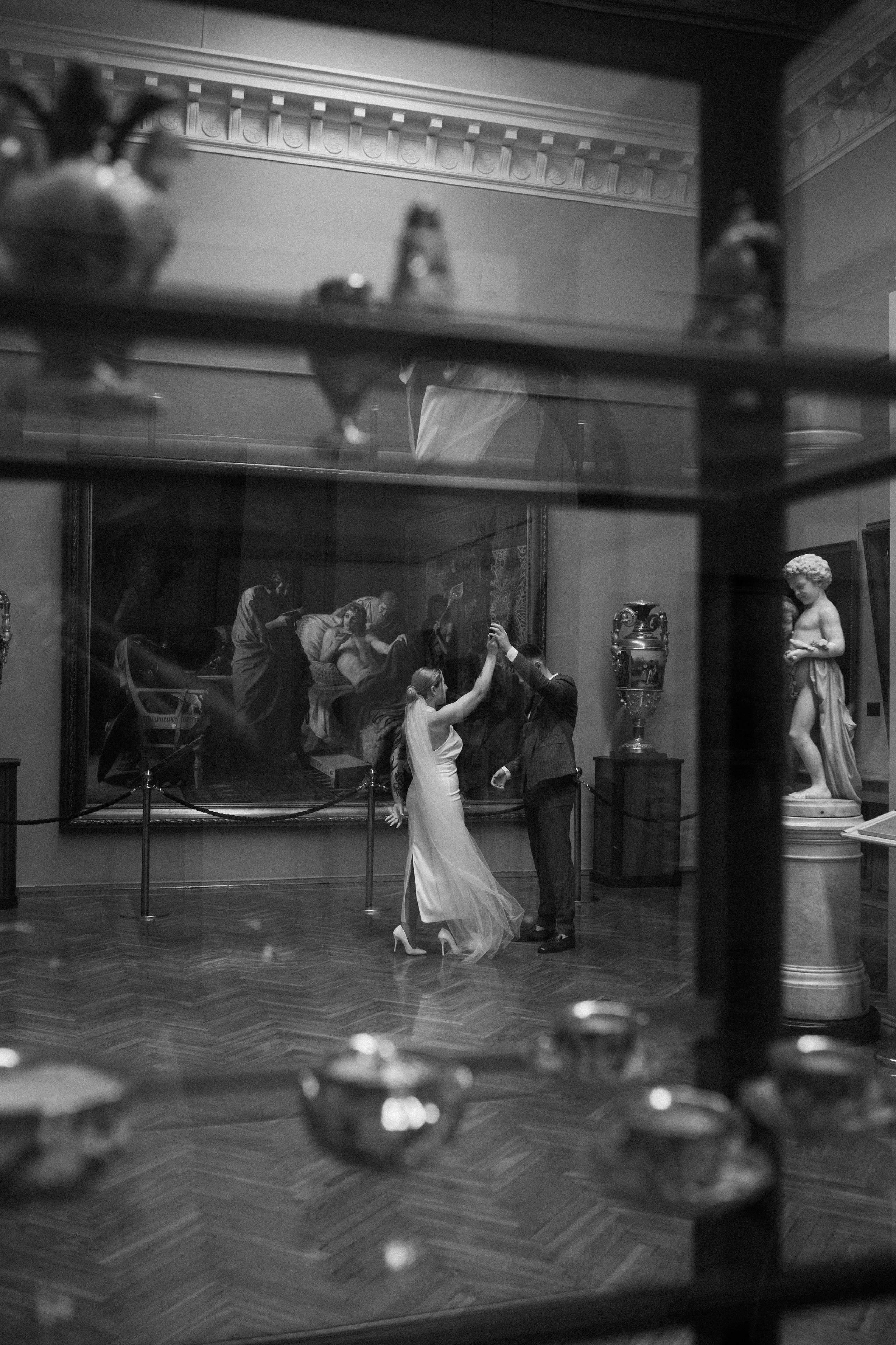 ХУДОЖЕСТВЕННЫЙ МУЗЕЙ. Cheta Kovalevsky фотографы