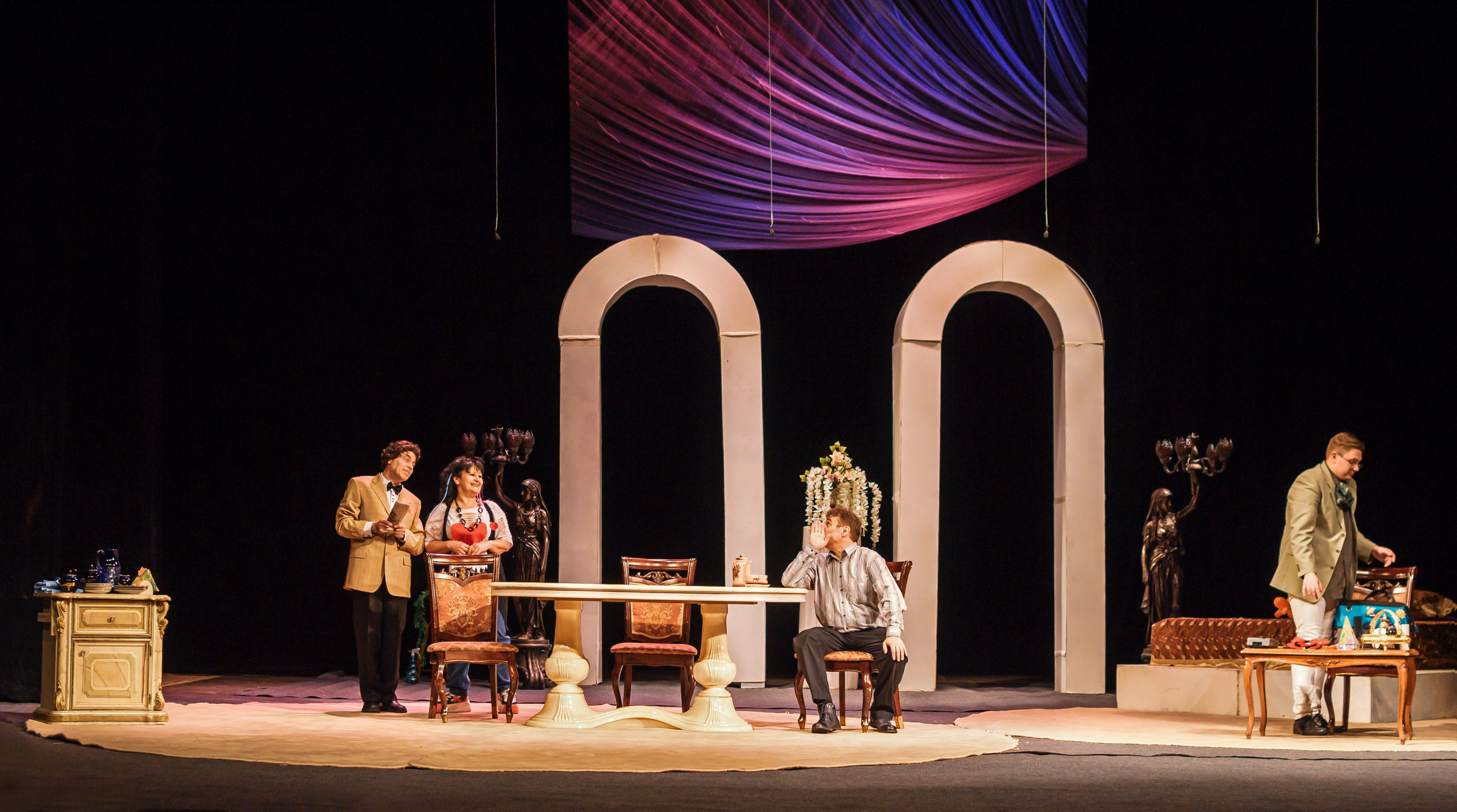 Знойные мамочки. Съемка спектакля. Предметный и контентный фотограф в Москве и Зеленограде Анастасиевская