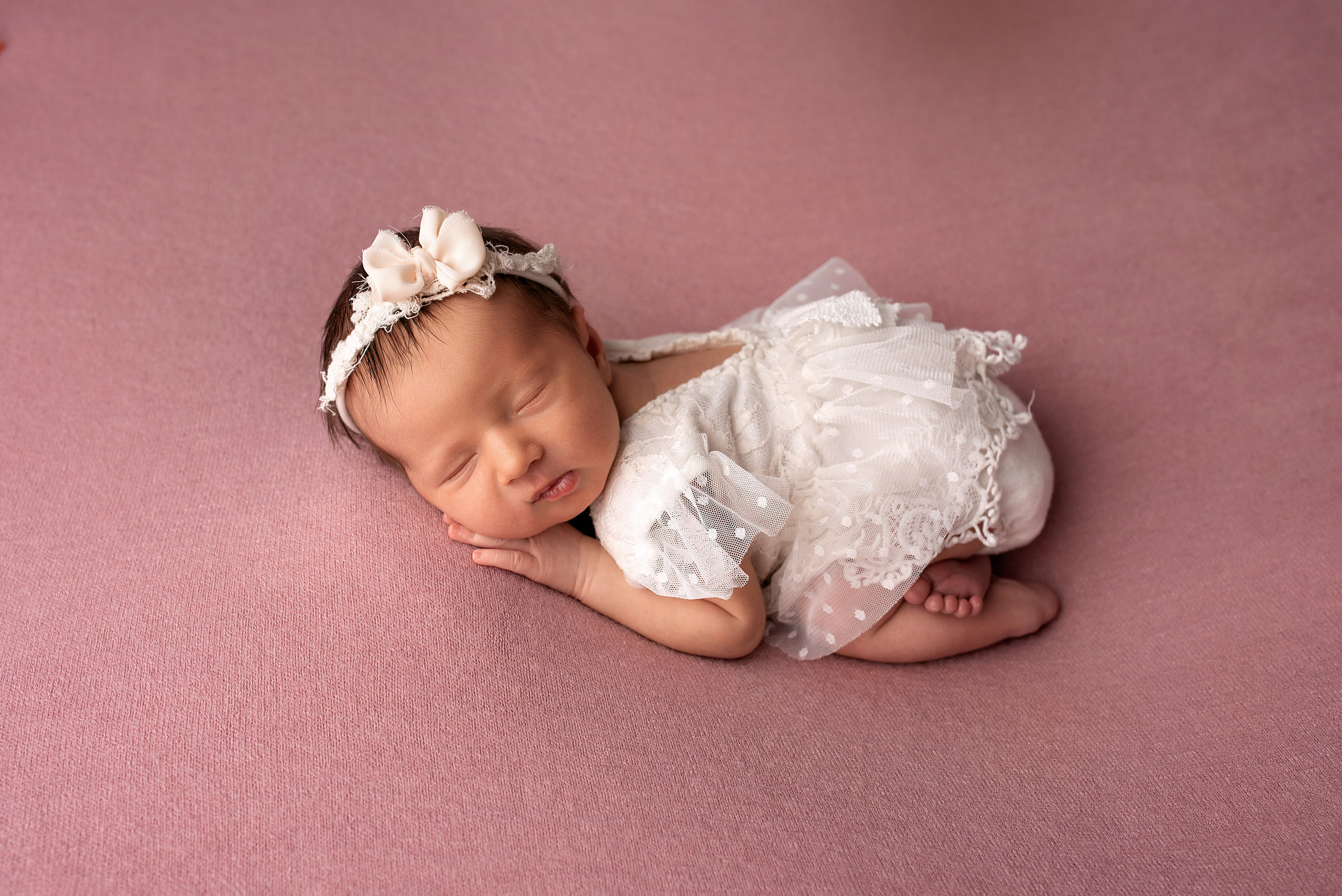 Новорождённые девочки. Детский фотограф новорождённых в Минске Боровик Екатерина