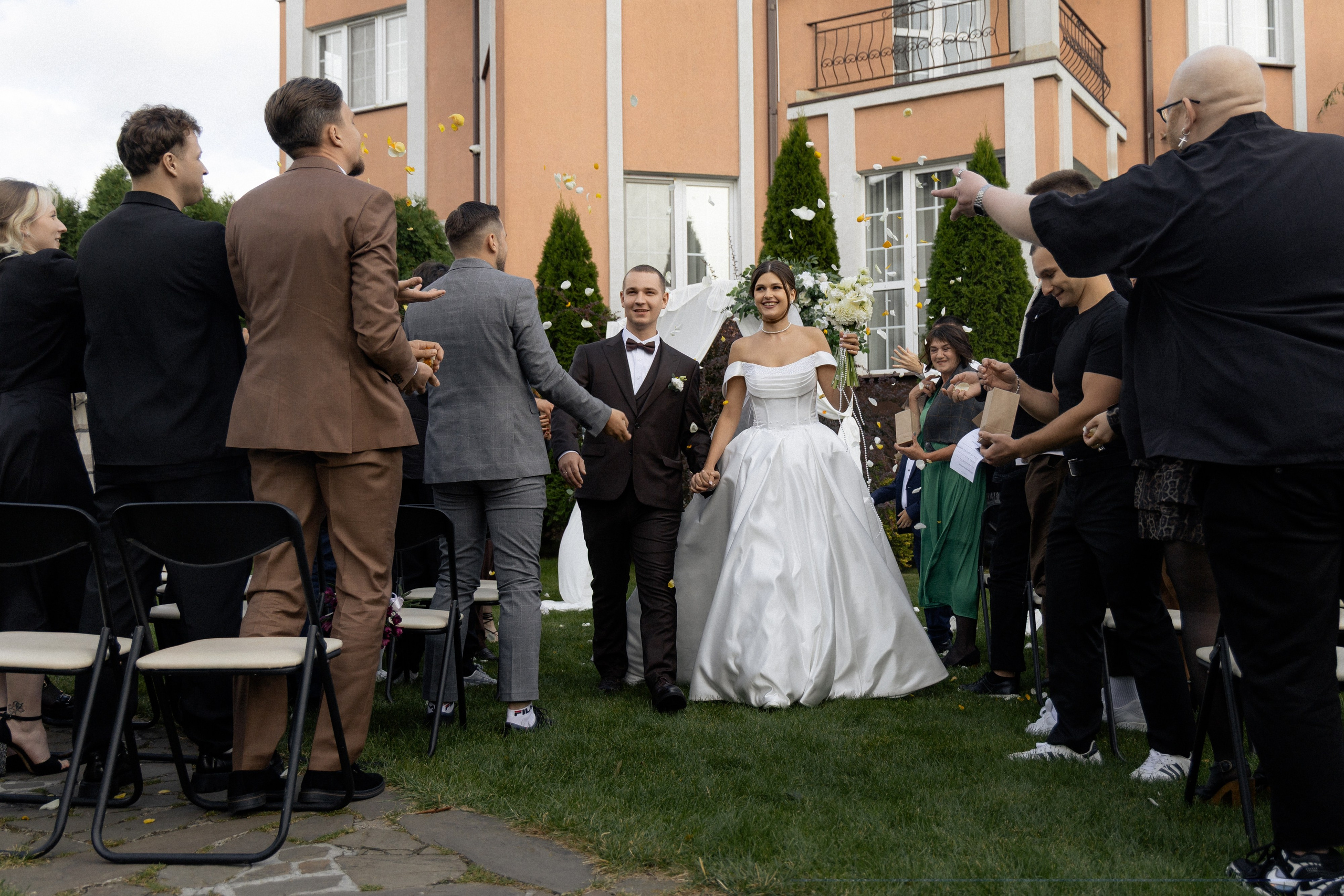 Свадебная фотосессия Анастасии и Игоря в Усадьбе Легенда. Свадебный фотограф в Минске/Беларуси Сергей Спиридонов