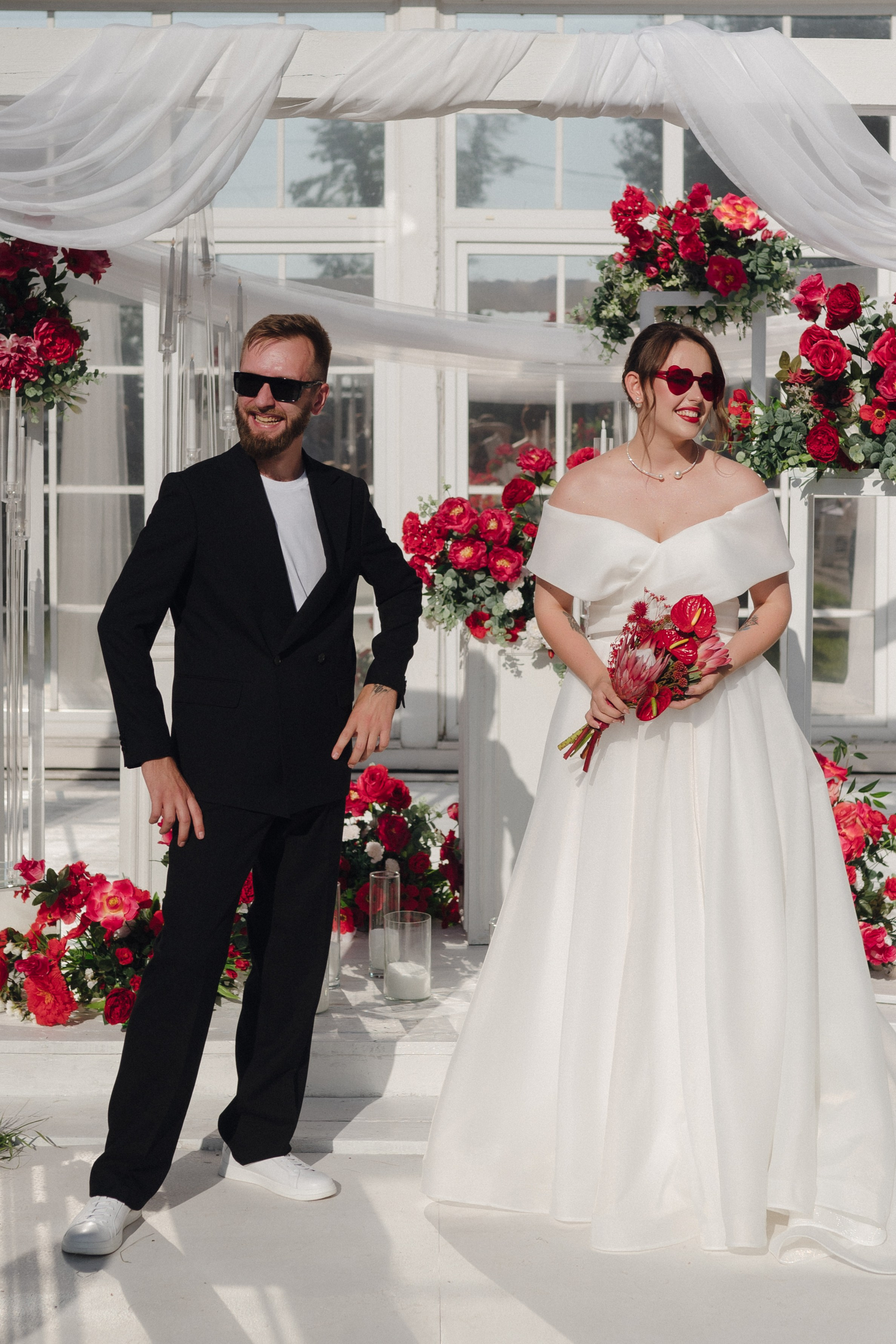 Виталий и Элизабета. Свадебный фотограф Надежда Долгова