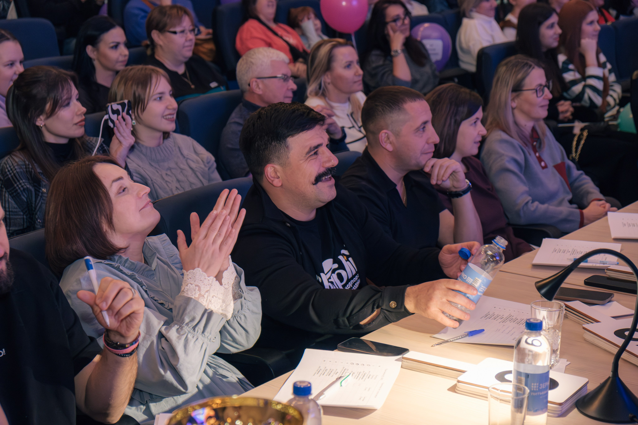 Осенний кубок КВН лиги «Зелёная». Междуреченск. Фотограф — Никита Максимов
