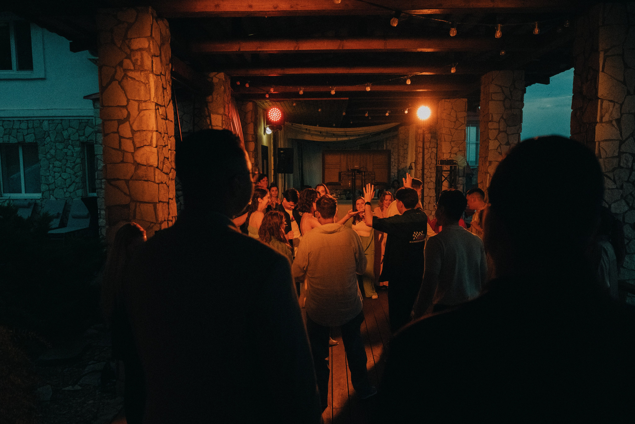 Молодые счастливые. Обо мне