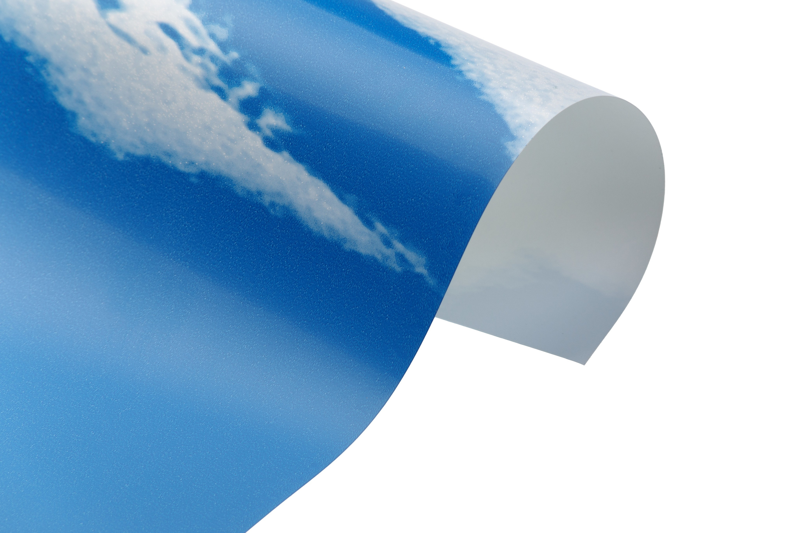 На белом для маркетплейсов и каталогов. Предметный фотограф Александр Трузян