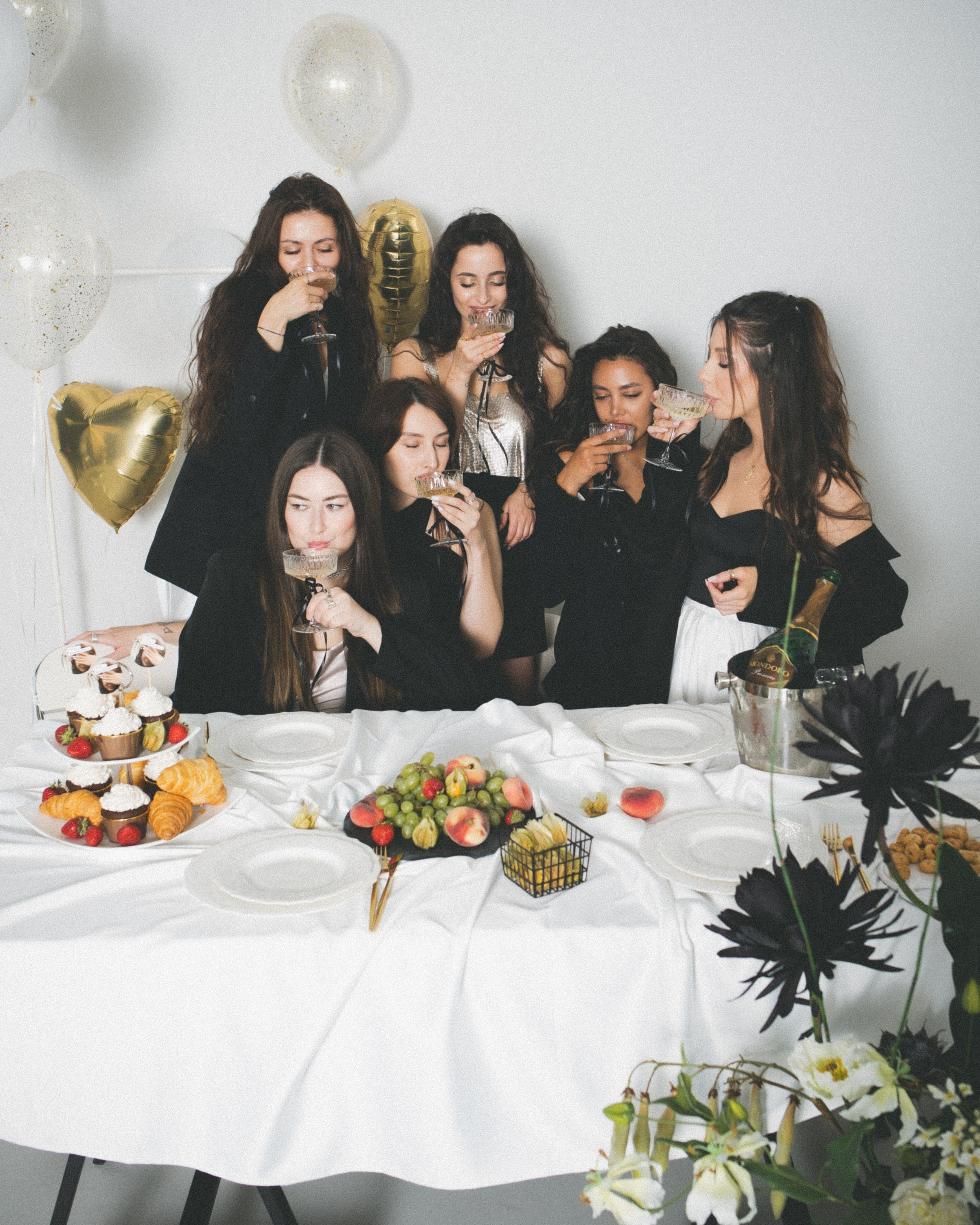 Девичник Яны. Фотограф в Москве и Сургуте Алла Лесовая. Снимаю каталог для брендов и индивидуальные портреты для людей