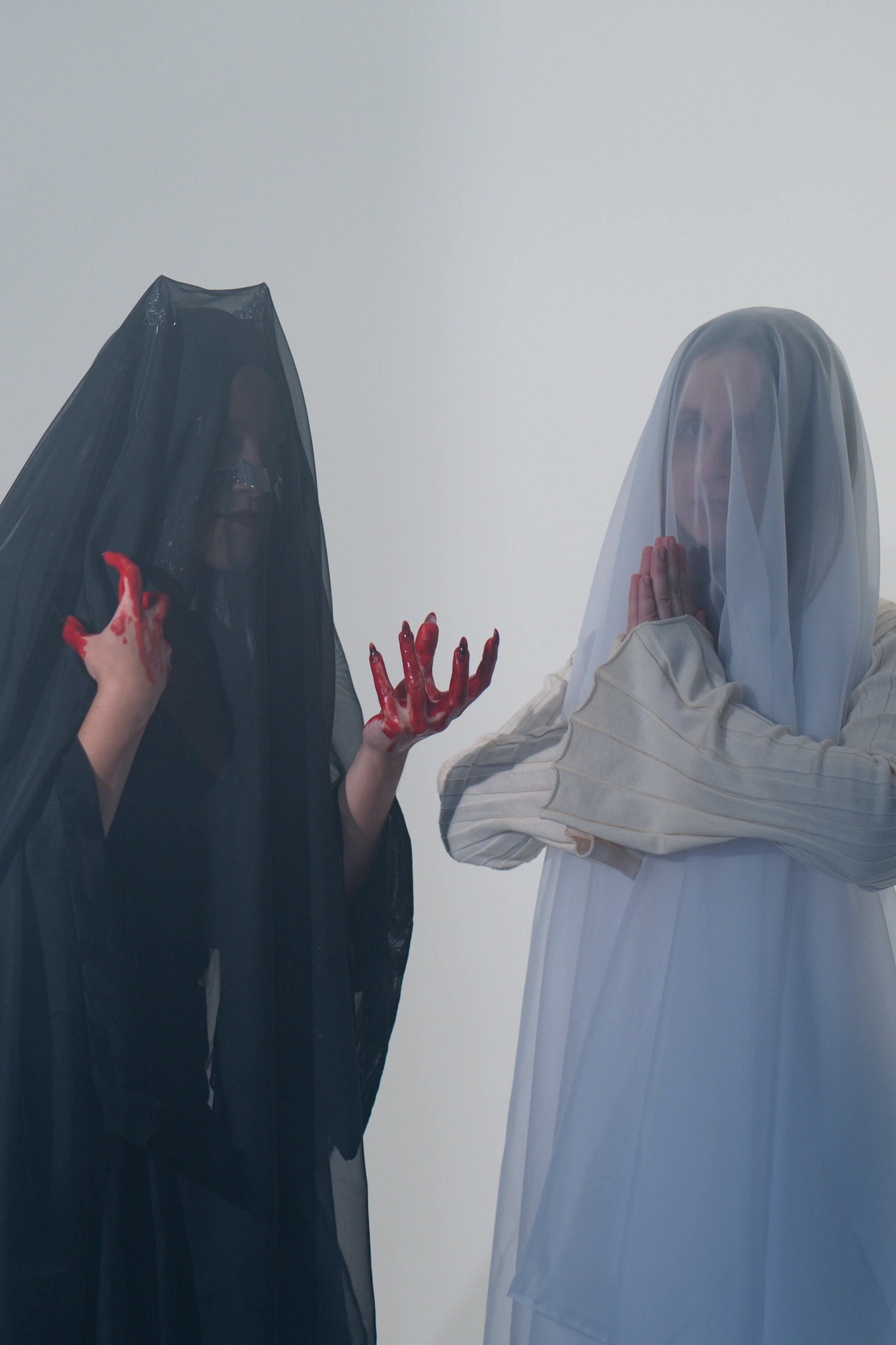 Ира и Кристина. Хэллоуин. Главная