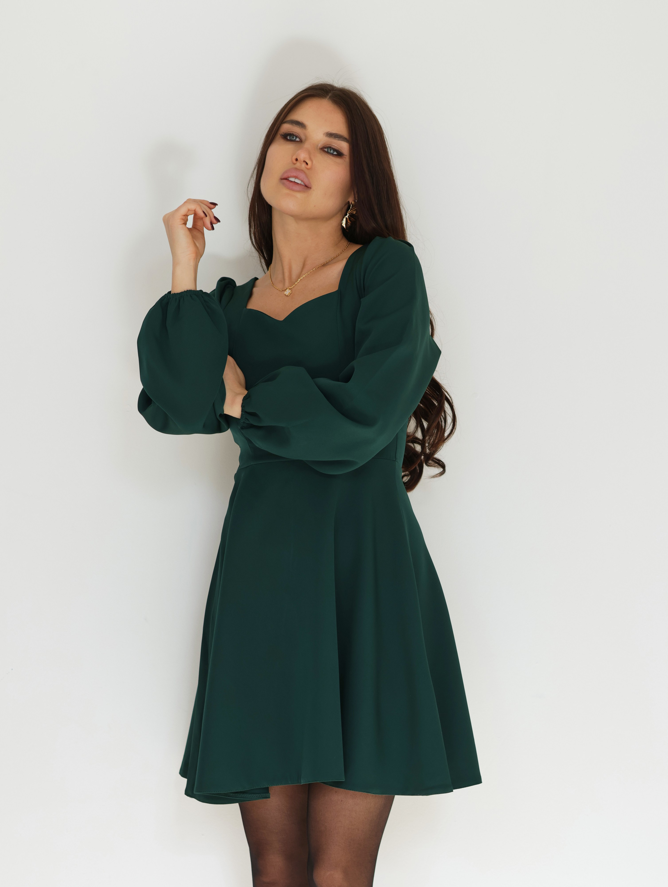 Платье изумрудное Belle Ame. Фото съемка товаров для макретплейсов Воронеж