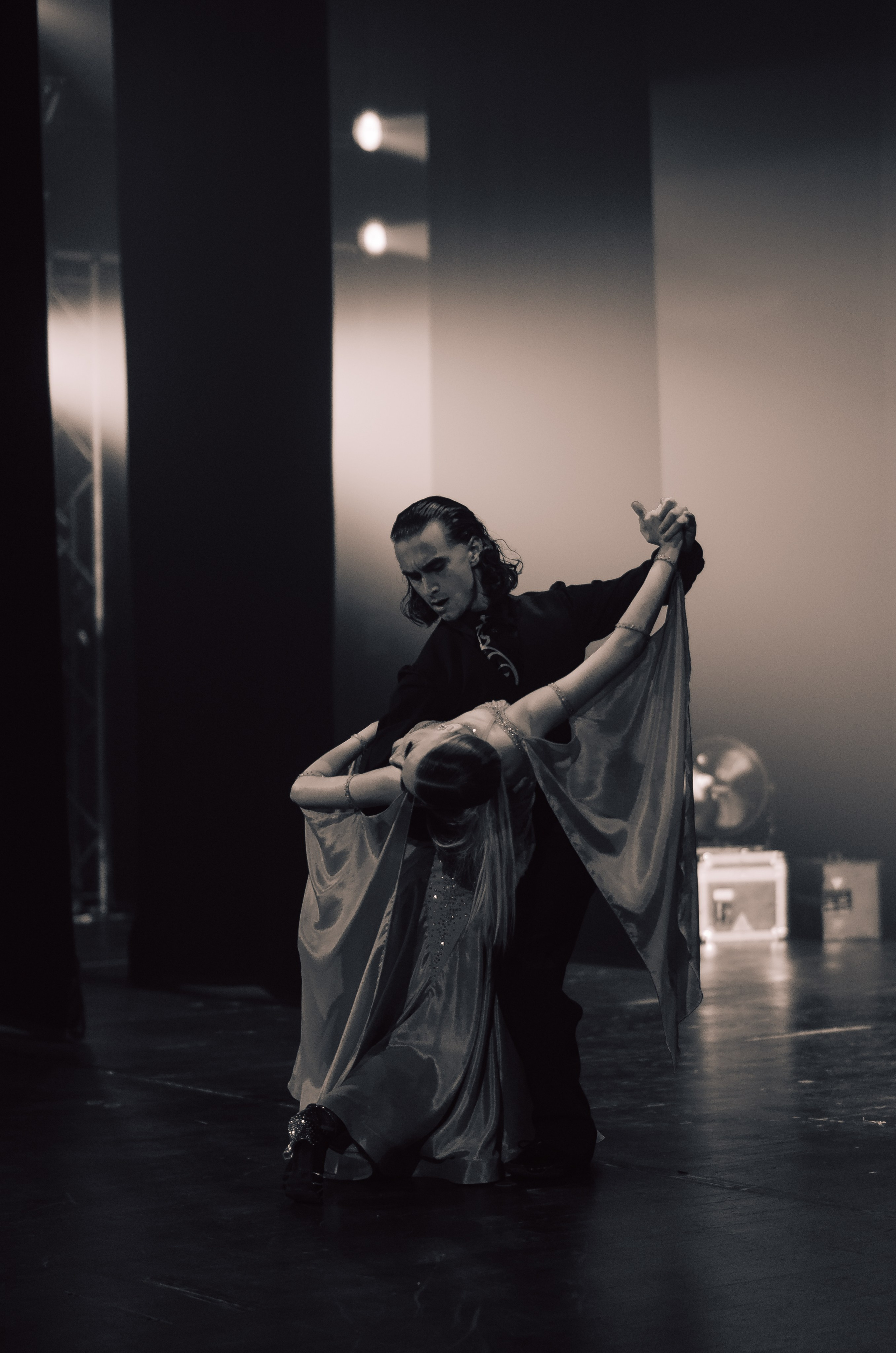 Фоторепортаж танцевального мероприятия. Денисова Аля — фотограф для парных съемок и индивидуальных историй в Барнауле