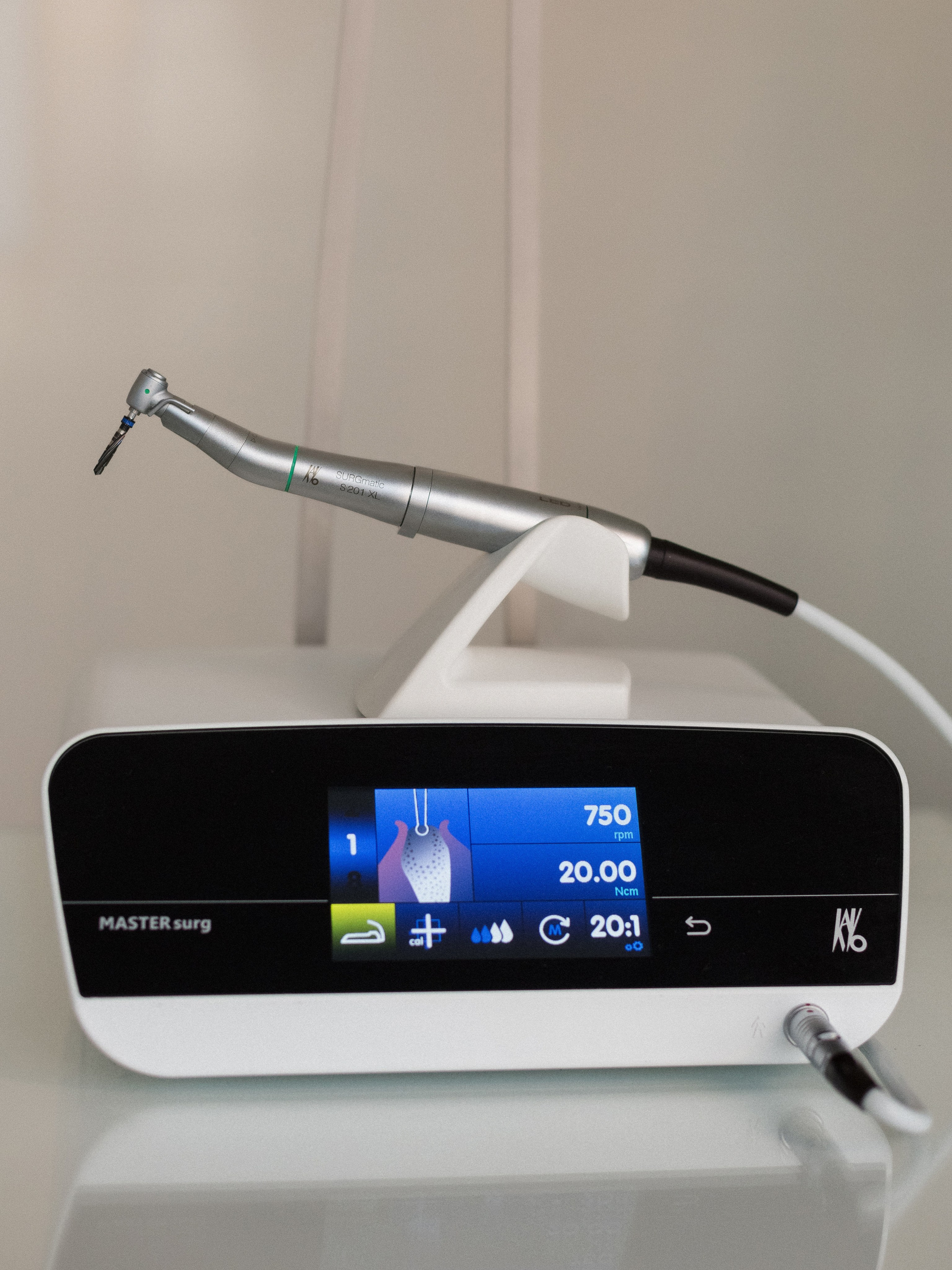 UniverDent: Освещение красоты вашей улыбки фотографом из Таганрога. Свадебный и семейный фотограф в Таганроге Бакарюк Антон