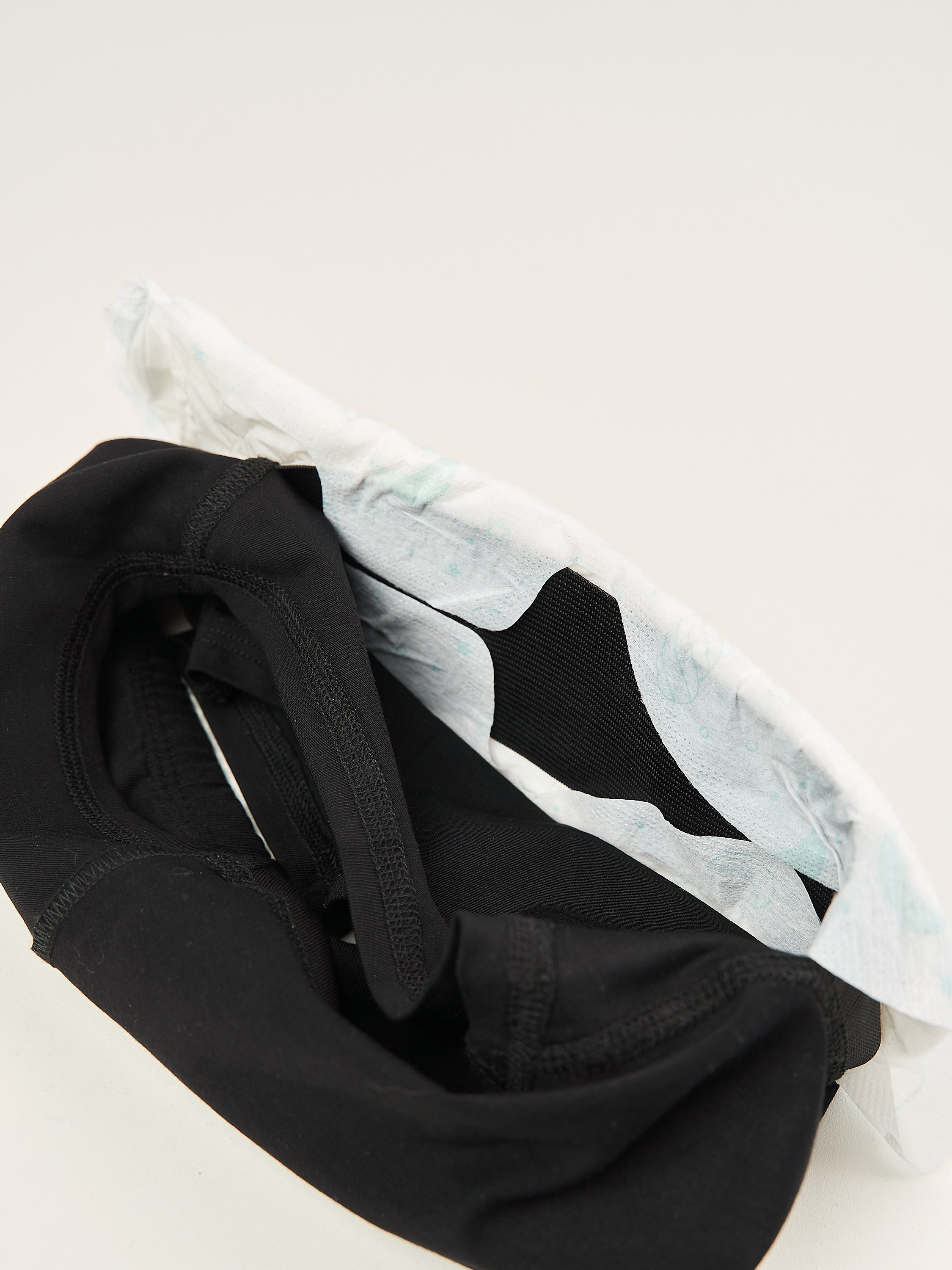 Фото и видео для маркетплейсов — Трусы для фиксации прокладки