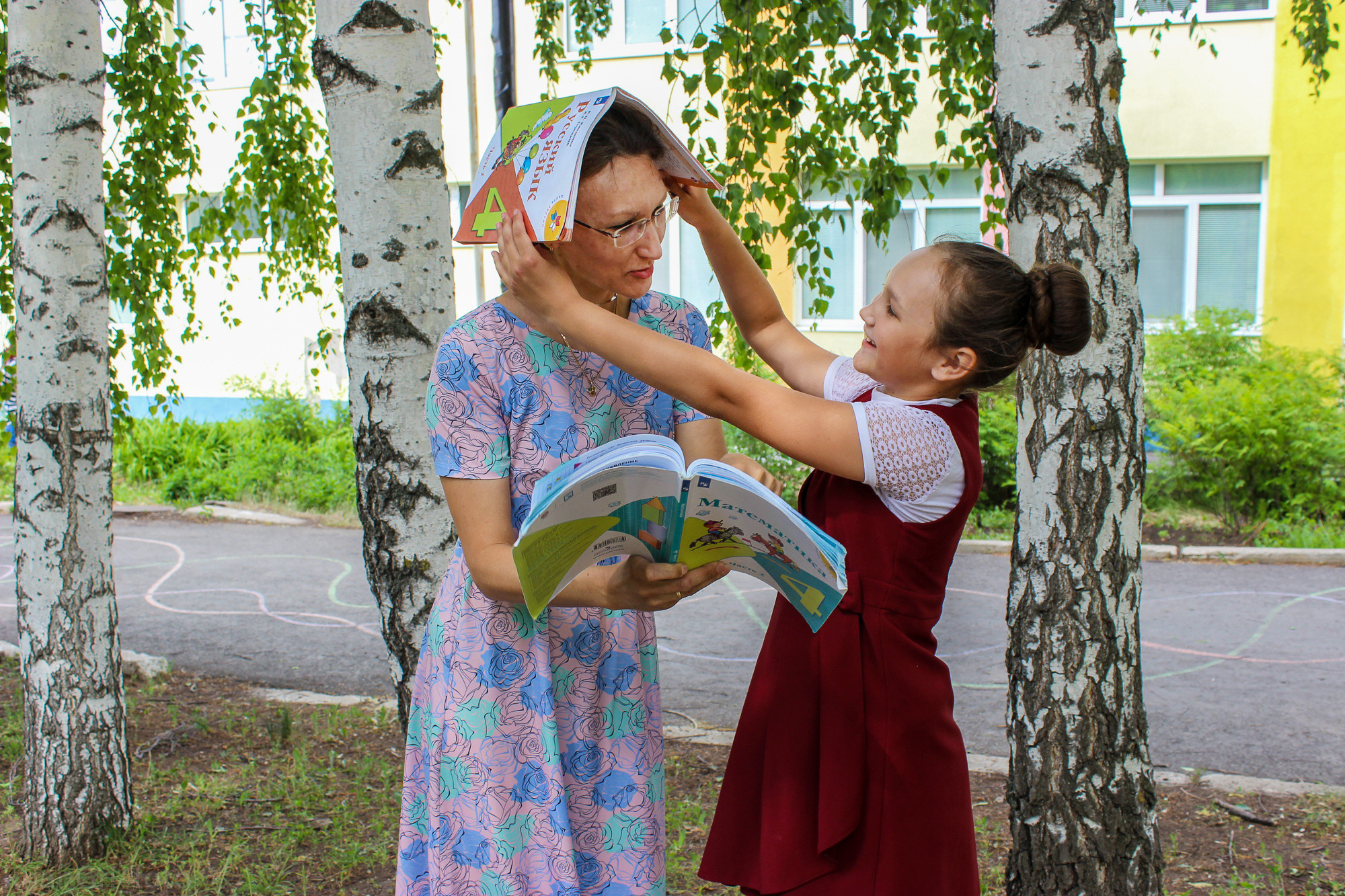 Школьная фотосессия. Фотограф в Сергиевске Григорян Ханум