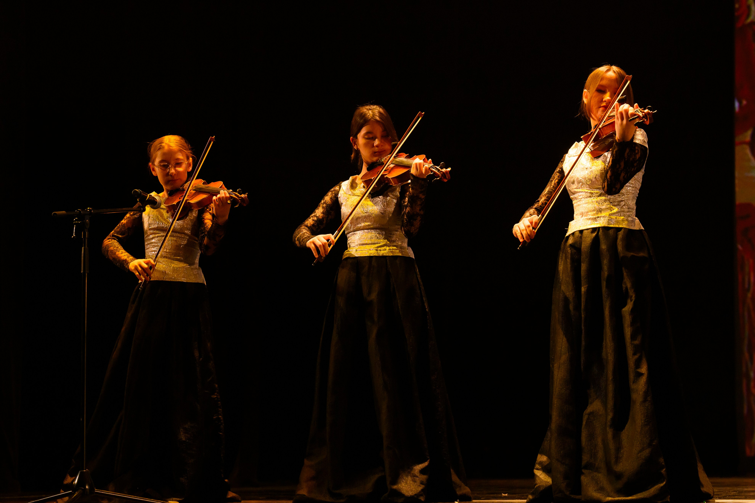 23 апреля, часть 1, БКЗ Октябрьский, г. Санкт-Петербург. Золотое яблочко